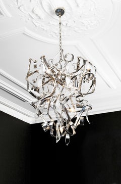 Lampadario moderno di forma conica con finitura in nichel, Delphinium