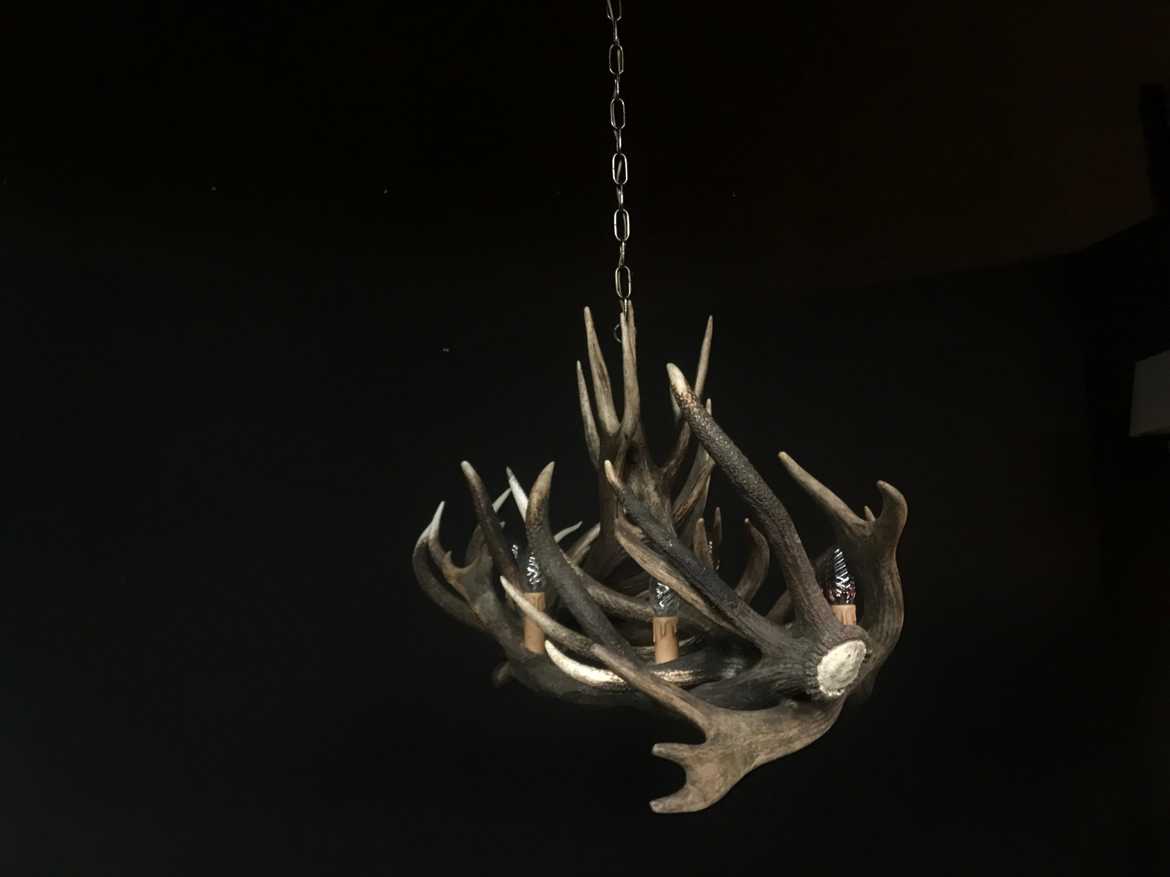 Modern Chandelier Made of red stag Antlers For Sale 2