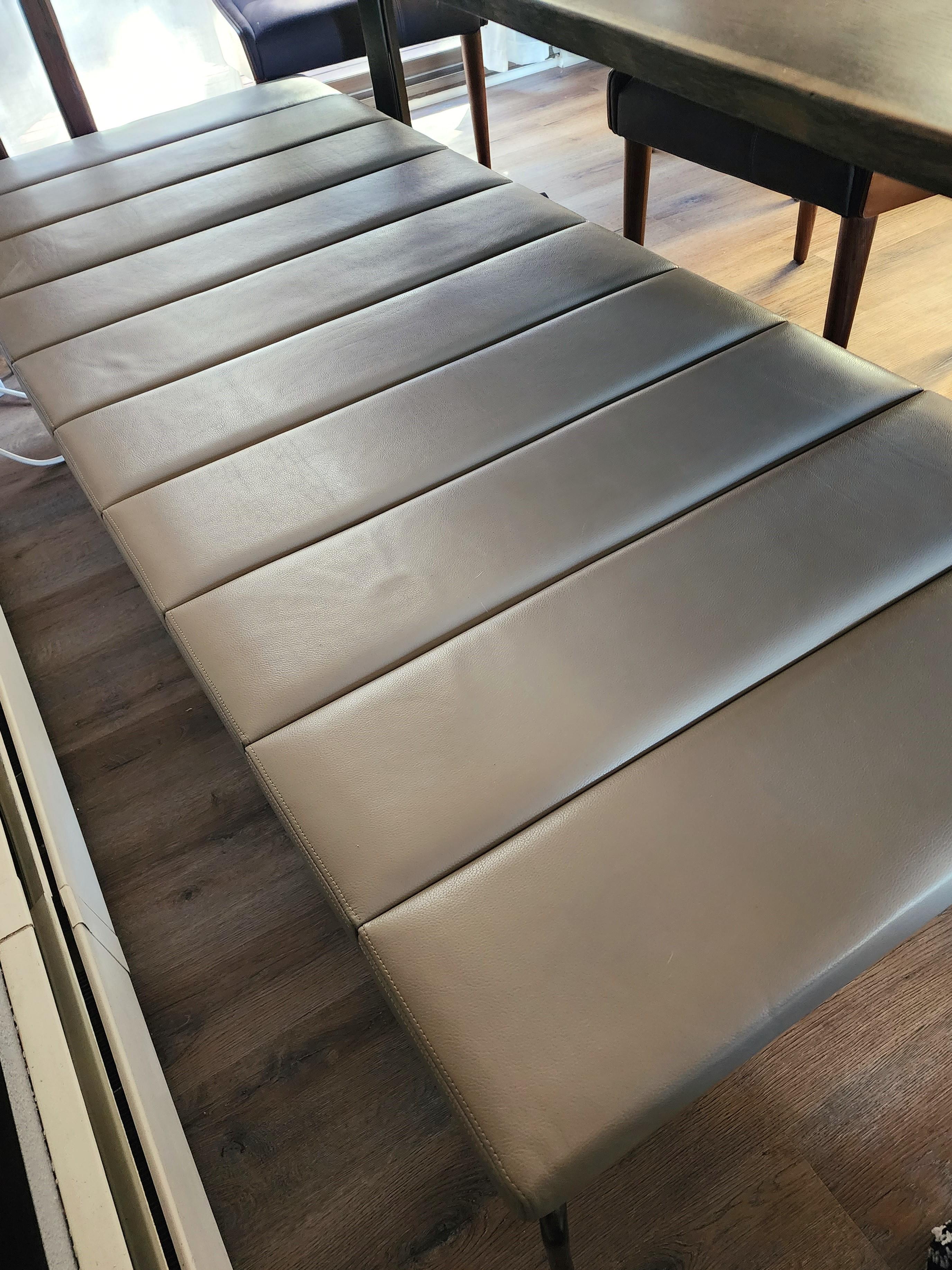 Unknown Modern Channel Leather Daybed For Sale