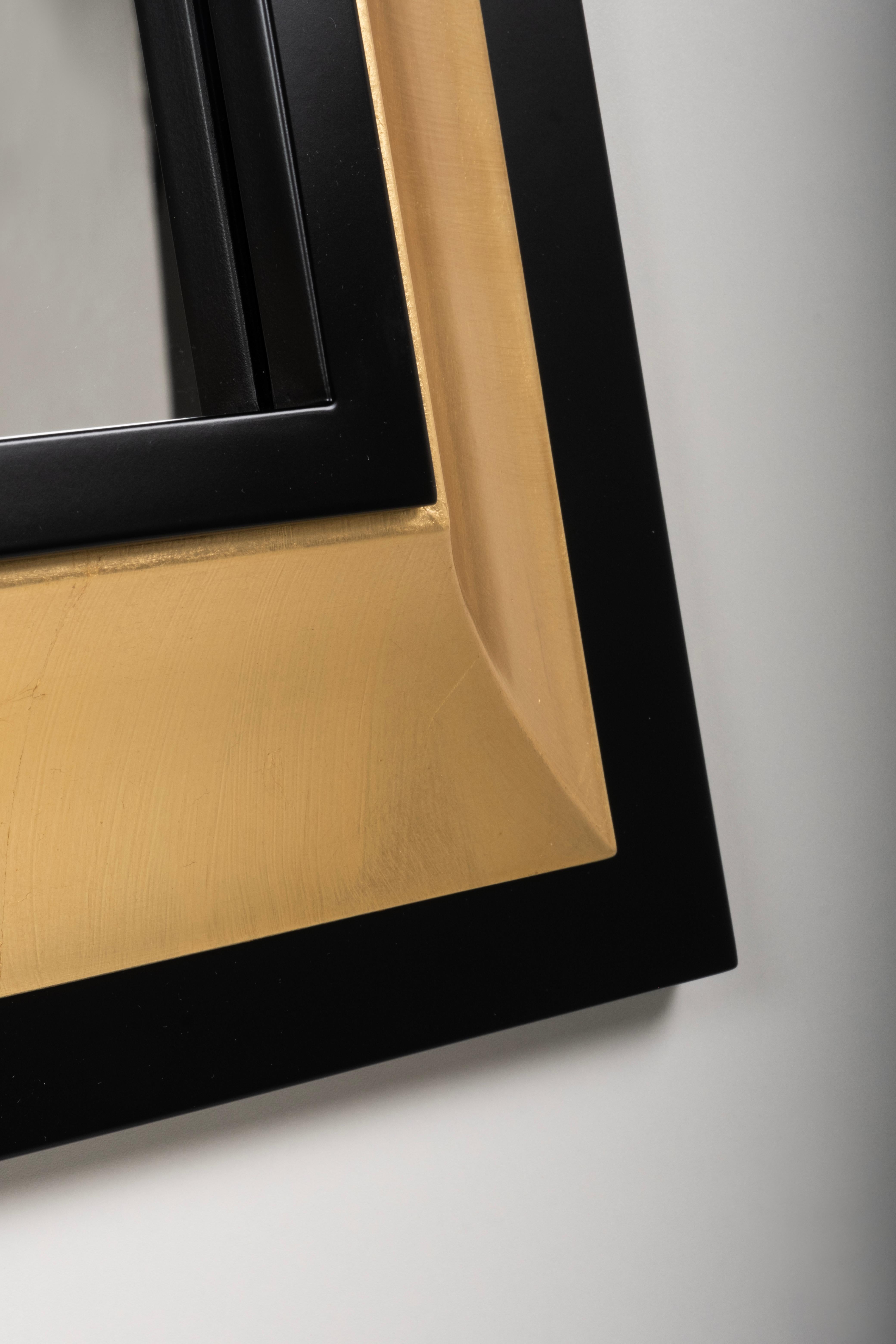 Doré Miroir mural Chantal doré fabriqué à la main au Portugal par Greenapple en vente