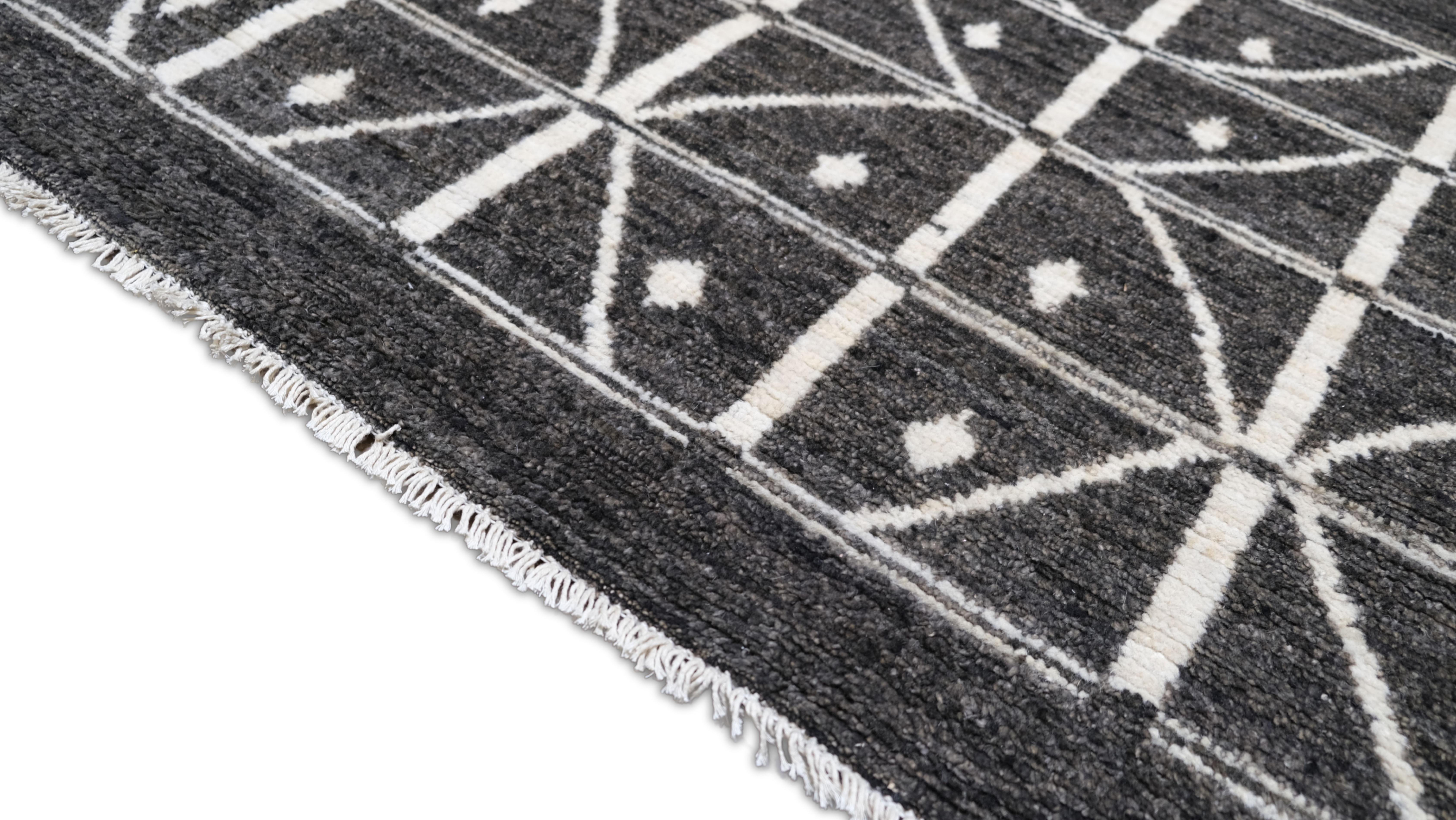 Modern Charcoal Geometrisch  Wollteppich 9'x12'6'' im Zustand „Neu“ im Angebot in Torrance, CA