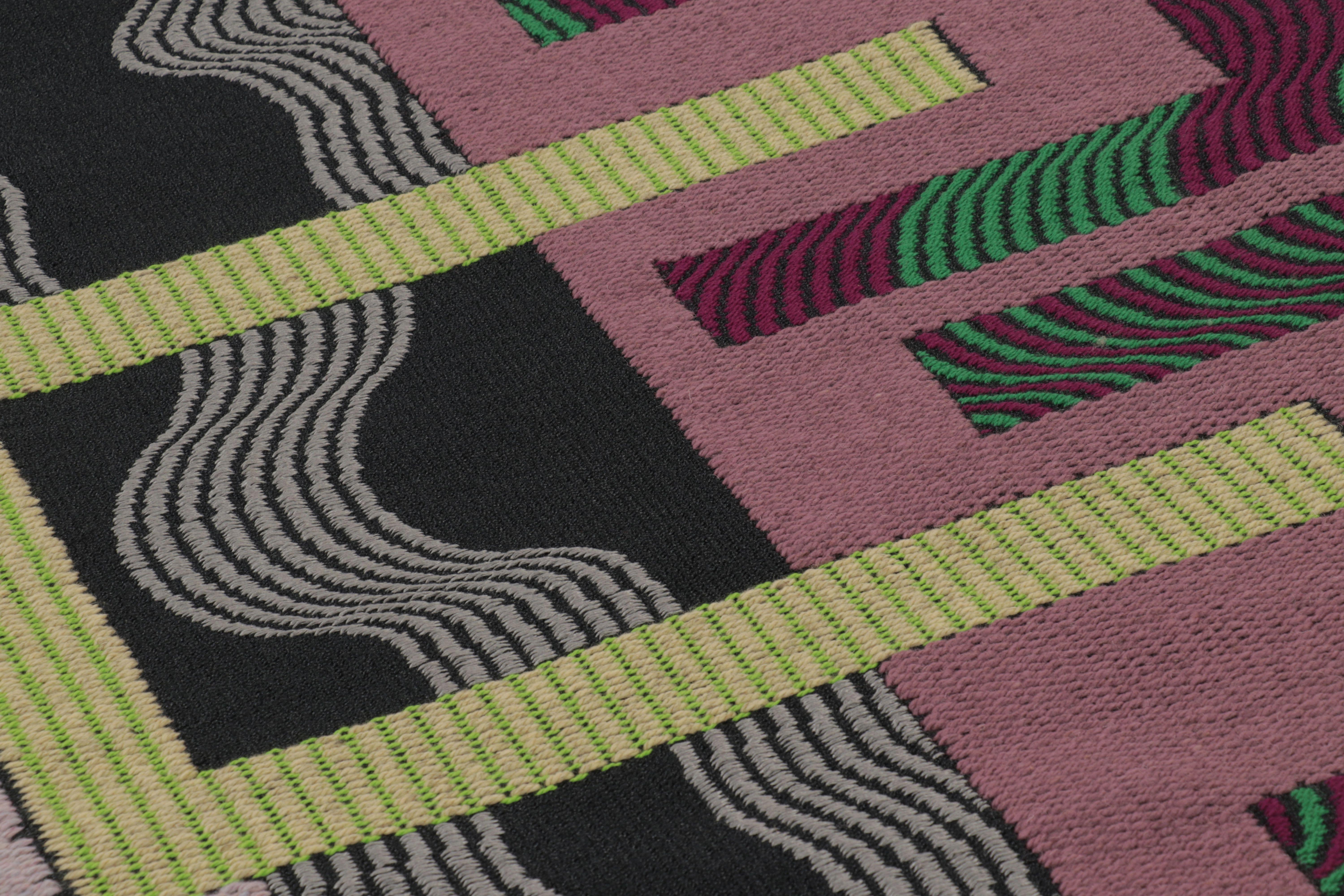 Moderner Charlotte Funk Wandteppich, Optisch Geometrisch in Rosa und Grün-Rug & Kilim (21. Jahrhundert und zeitgenössisch) im Angebot
