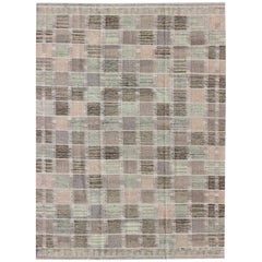 Alfombra Escandinava Moderna de Tejido Plano de Cuadros o Patchwork en Colores Neutros