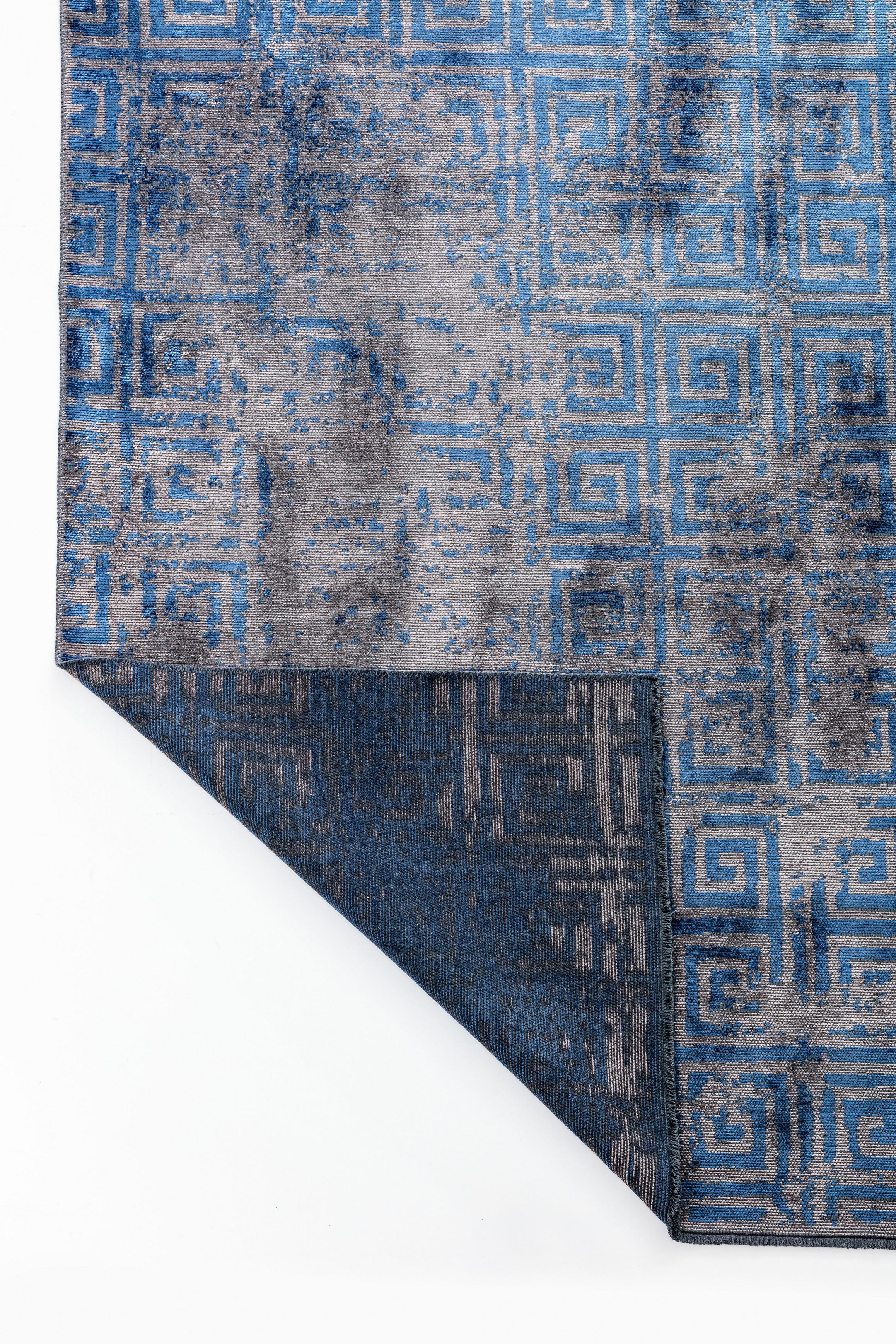 Im Angebot: Moderner karierter Luxus-Teppichboden,  (Blau) 3