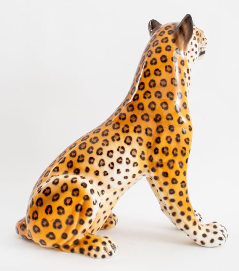 Große moderne Cheetah-Keramik-Skulptur im Zustand „Gut“ im Angebot in New York, NY
