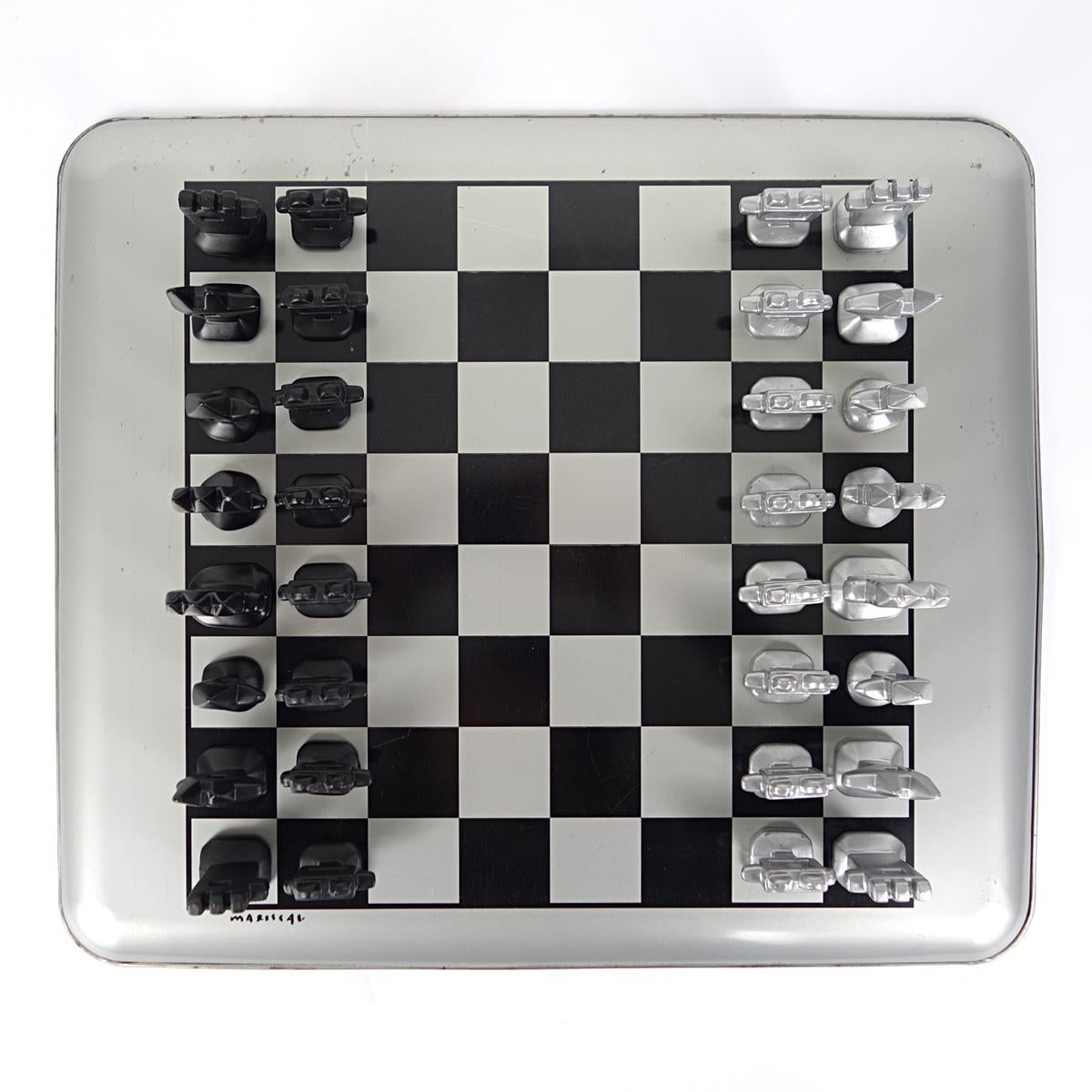 Postmoderne Planche d'échecs moderne avec pièces El Ajedrez de Javier Mariscal en vente