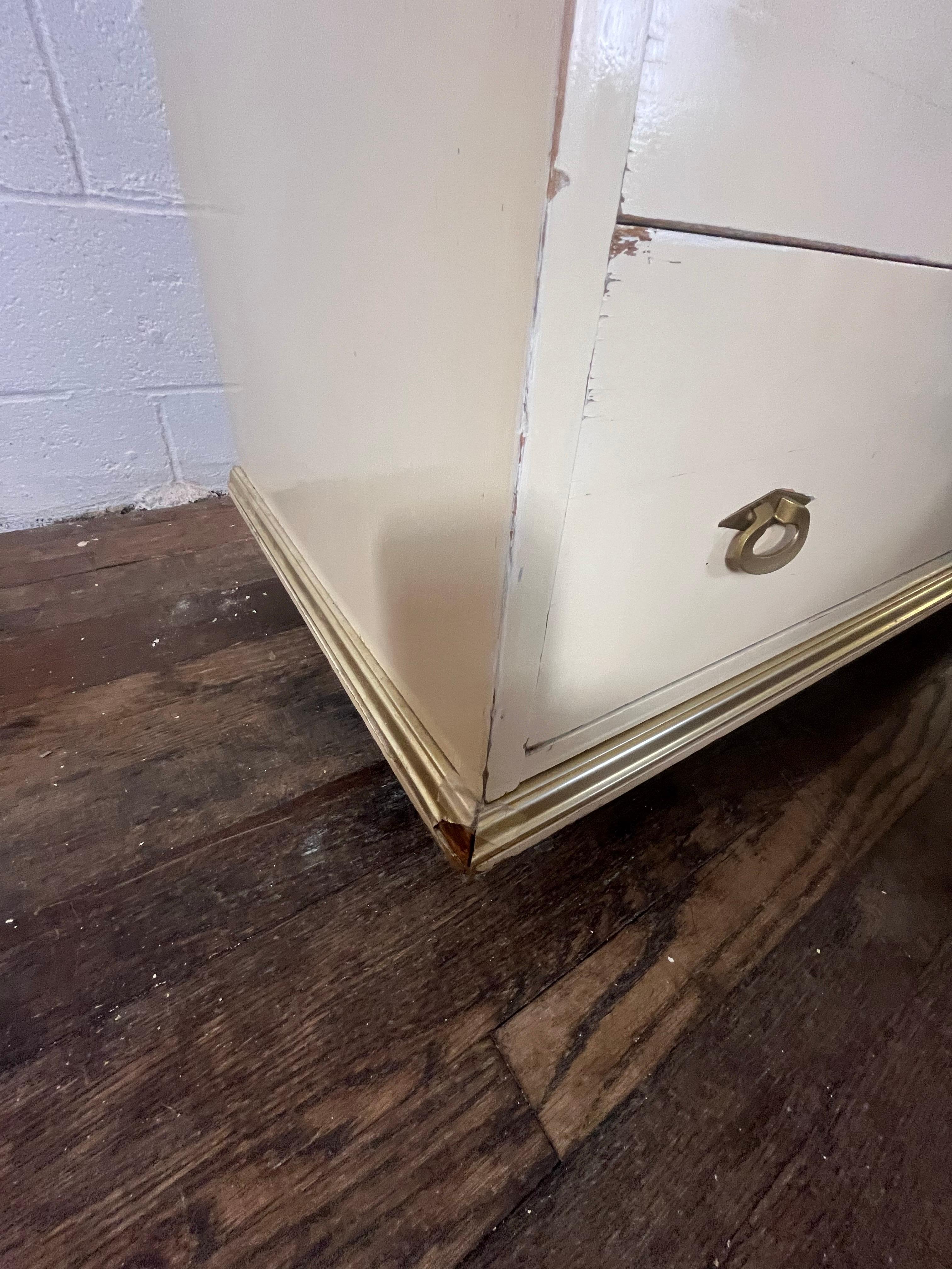 20ième siècle Coffre moderne par American of Martinsville en vente