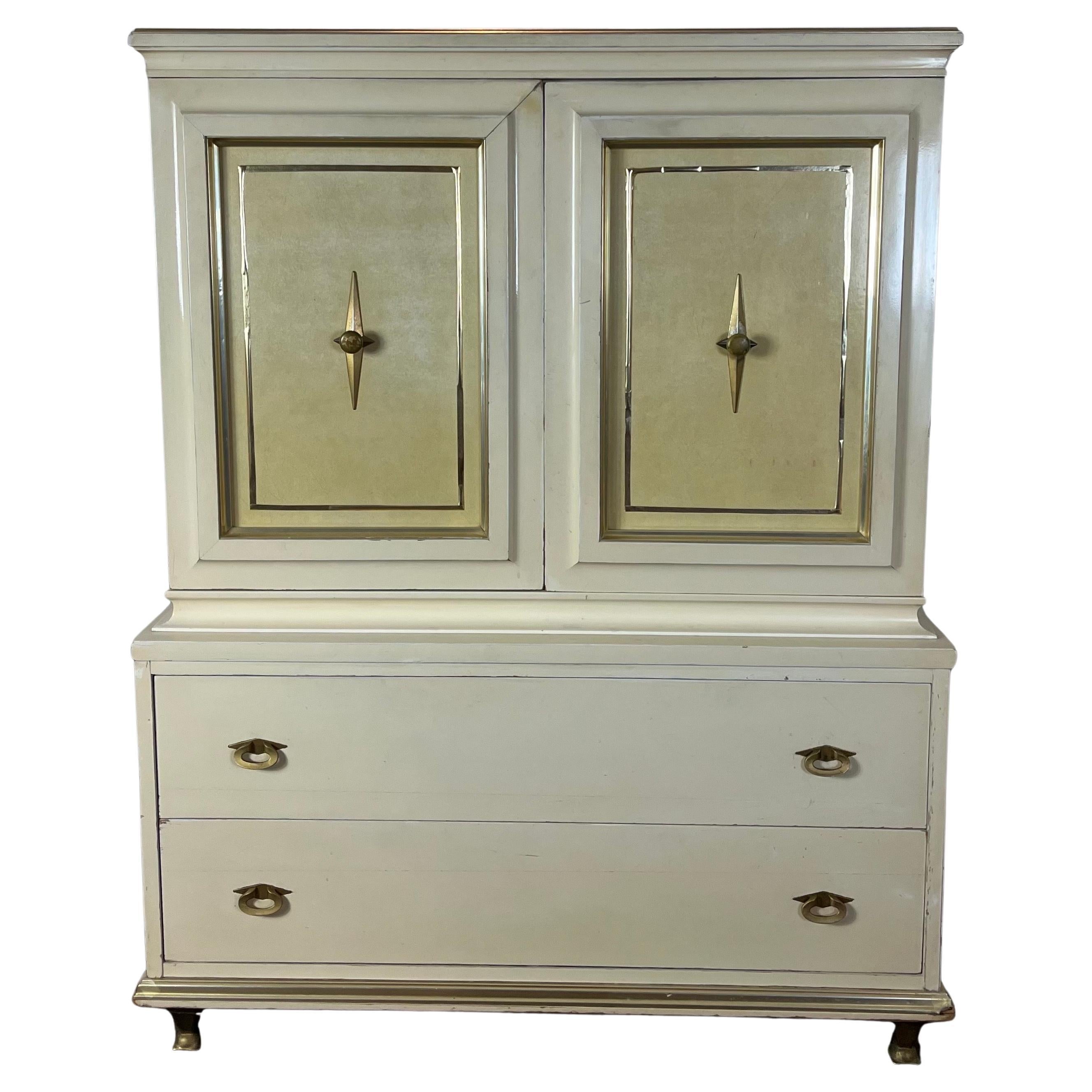 Coffre moderne par American of Martinsville en vente