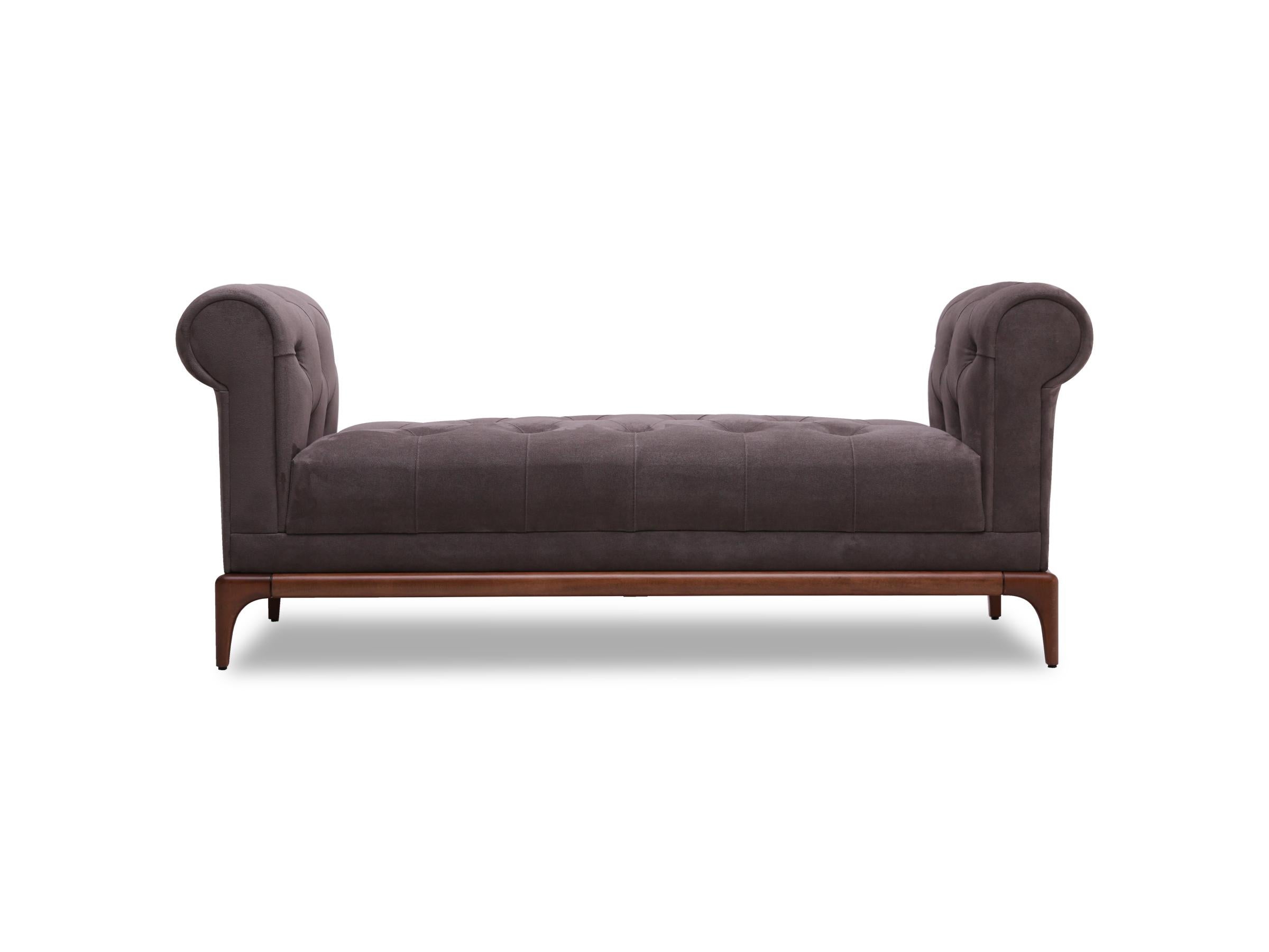 Modern Chester Bench will be a decorative complimentary piece in your living space with its unique style and ambiance characterized by a classical soul. With its distinctive silhouette and its style that is characterized with classical spirit,