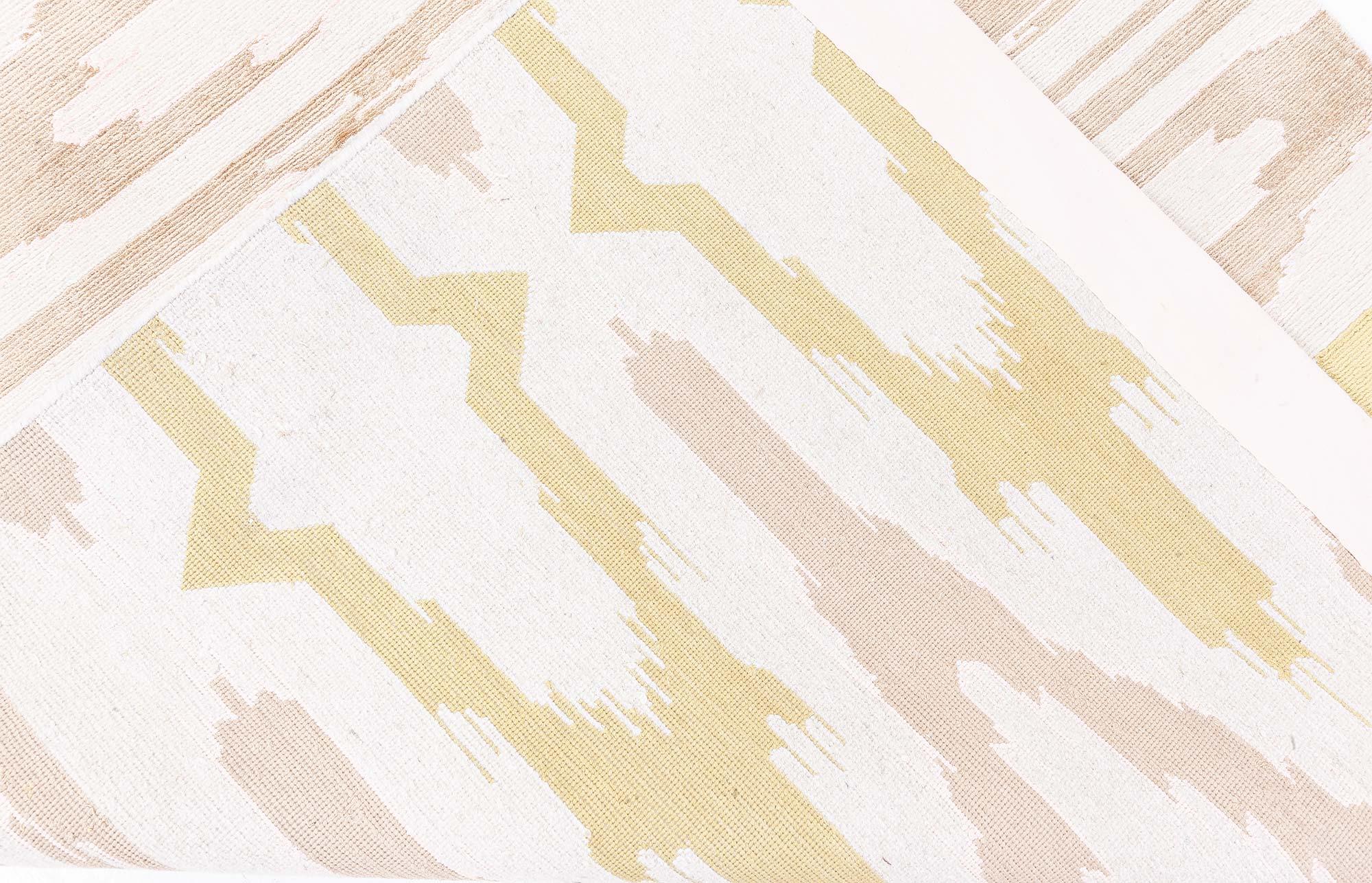 Annodato a mano Runner in seta annodato a mano dal design moderno Chevron di Doris Leslie Blau in vendita