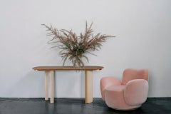 Tavolo consolle moderno Chiado, Oak Root Brass, fatto a mano in Portogallo da Greenapple