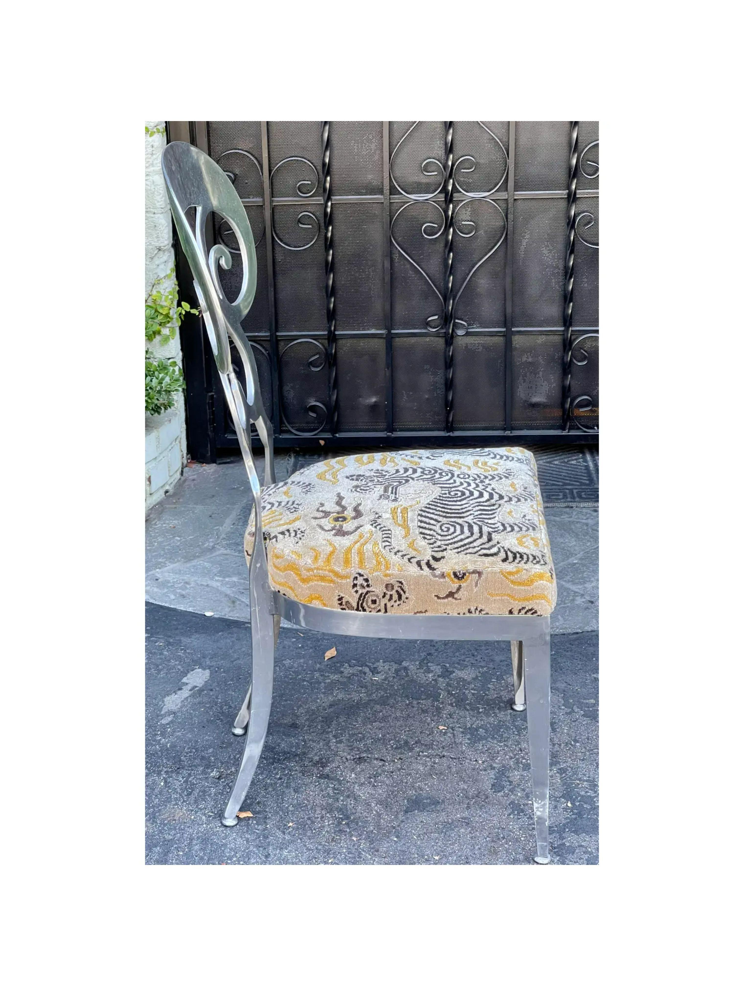 Modern Chiavari Style Polished Aluminum Chair with Clarence House Velvet Seat In Good Condition In LOS ANGELES, CA