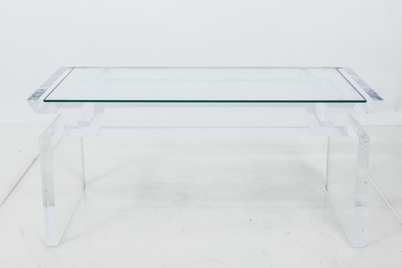 Modern Chinoise Lucite Cocktail Table, circa 1970s In Good Condition For Sale In Stamford, CT