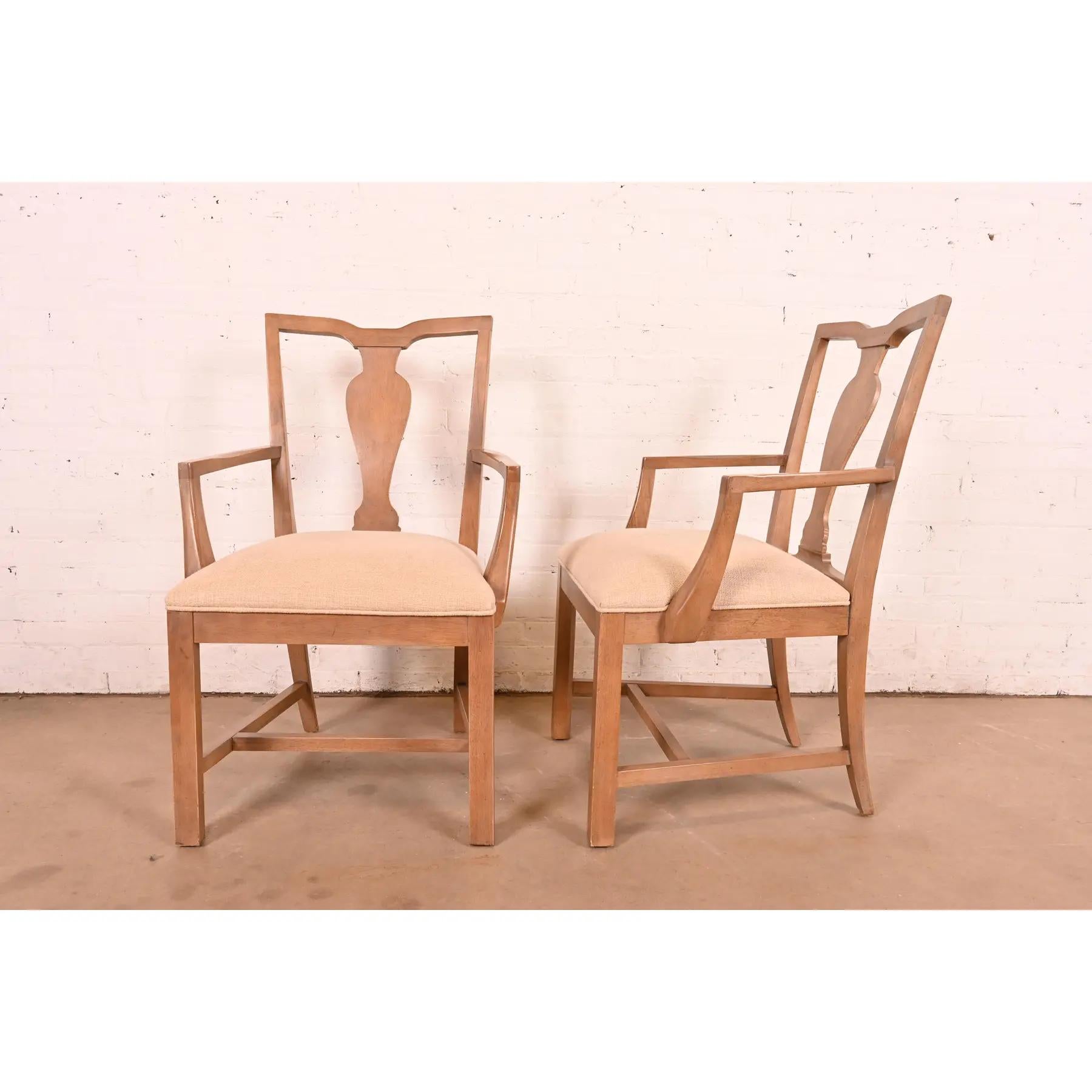 Moderne Chippendale-Esszimmerstühle aus geschnitztem Ahornholz, Sechser-Set im Angebot 5