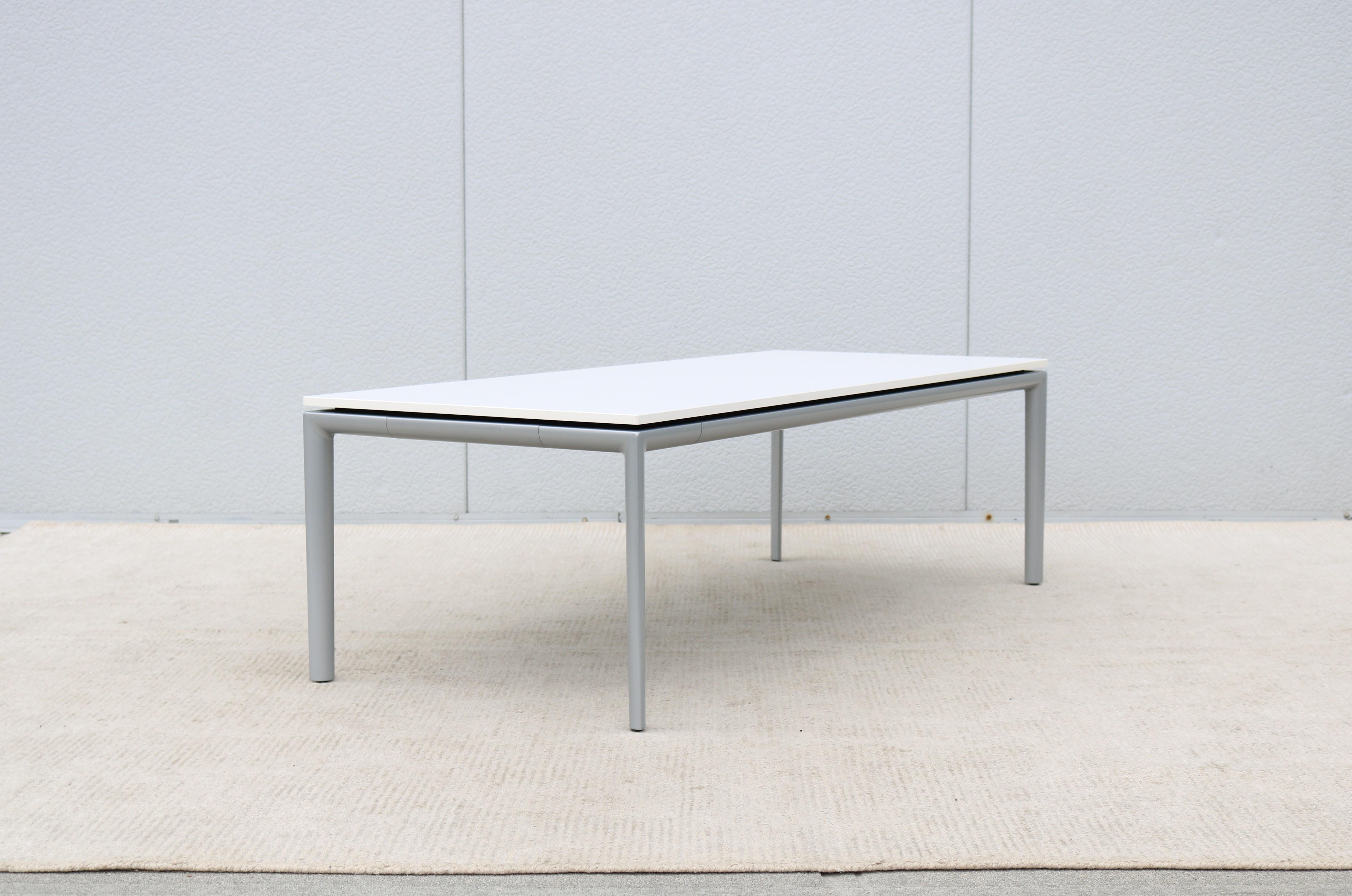 Mesa de centro moderna Chris Adamick for Allsteel Parallel Rectangular White Top en venta 1