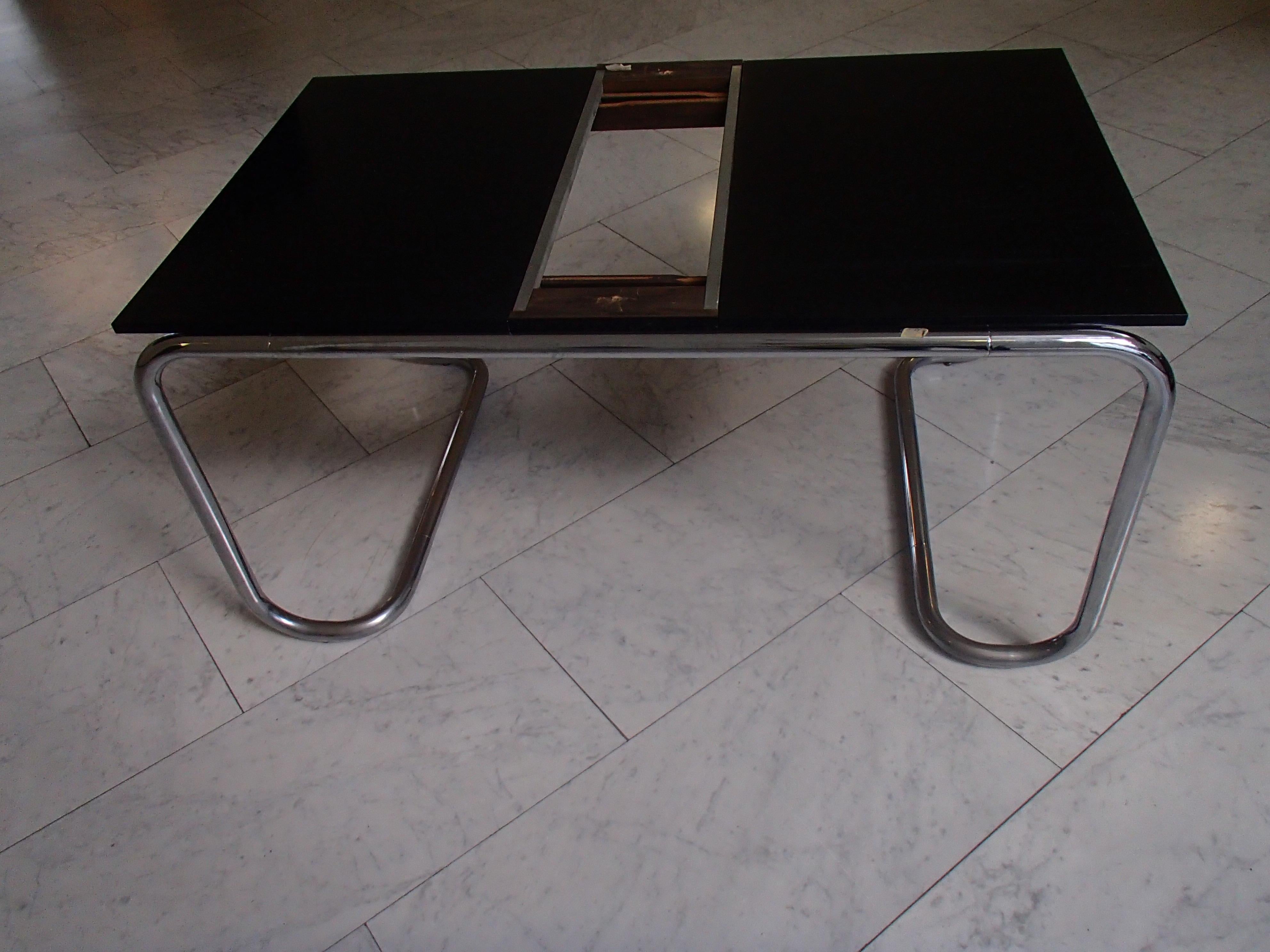 Modern Chrome and Black Oak Adjustable Dining Table or Writing Desk In Good Condition For Sale In Weiningen, CH