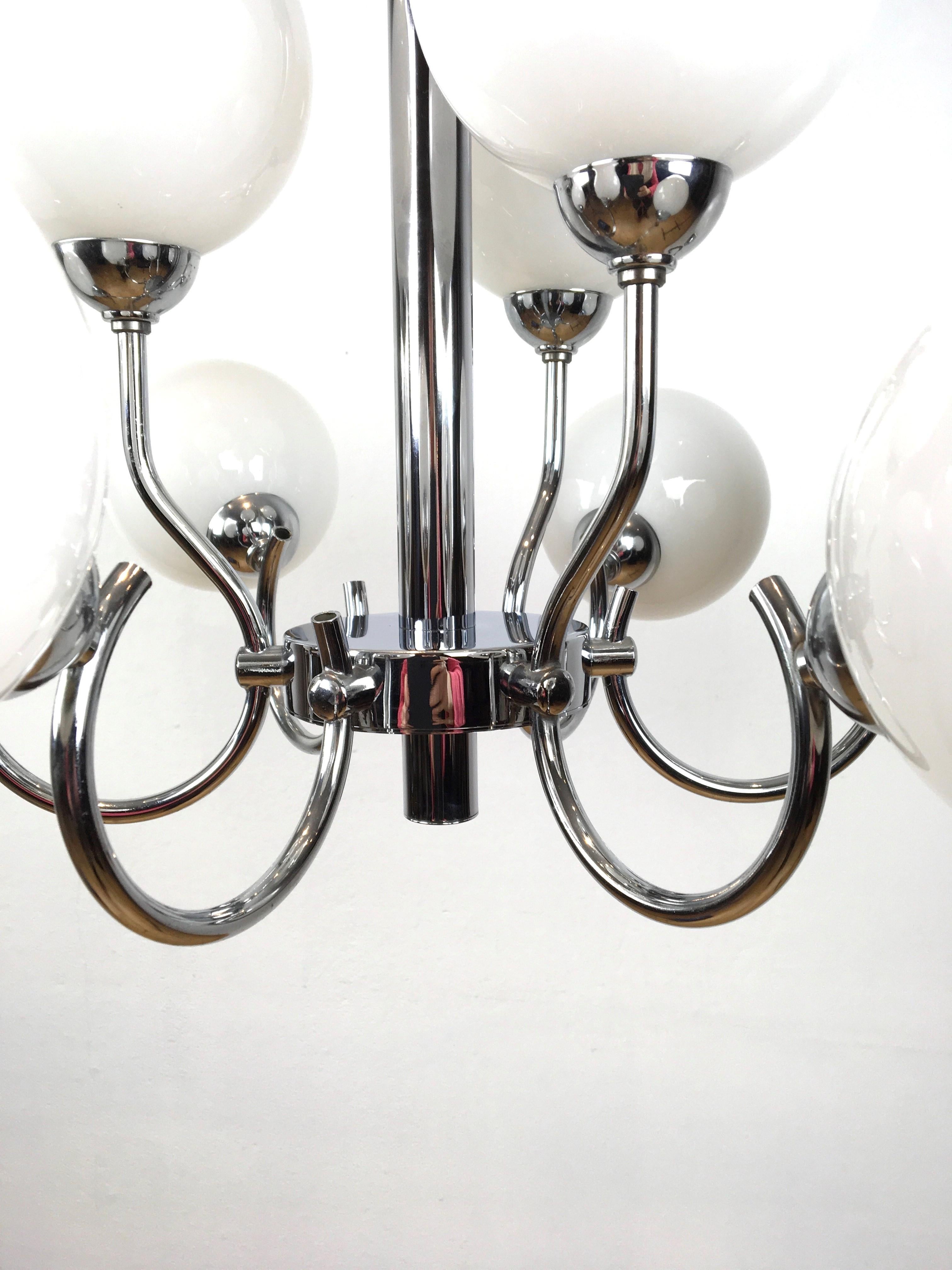 European Modern Chrome and Glass Chandelier, 9 lights For Sale
