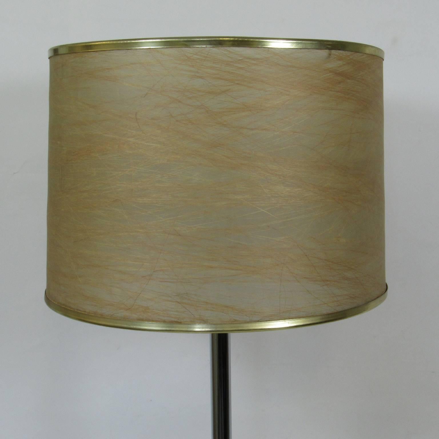Modern Chrome and Glass Three-Tiered Table Lamp In Good Condition For Sale In Concord, MA