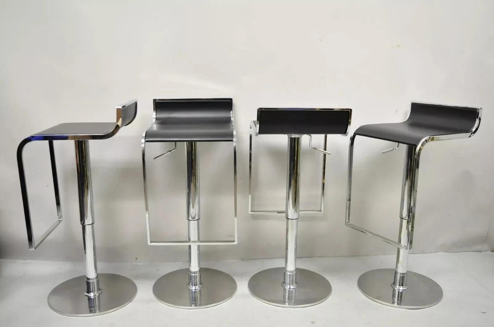 Moderne The Moderns Chrome and Steel Black Leather Adjustable Swivel Bar Stools - Set of 4 en vente