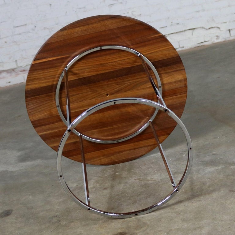 Modern Chrome and Walnut Round Side Table Attributed to Milo Baughman For Sale 7