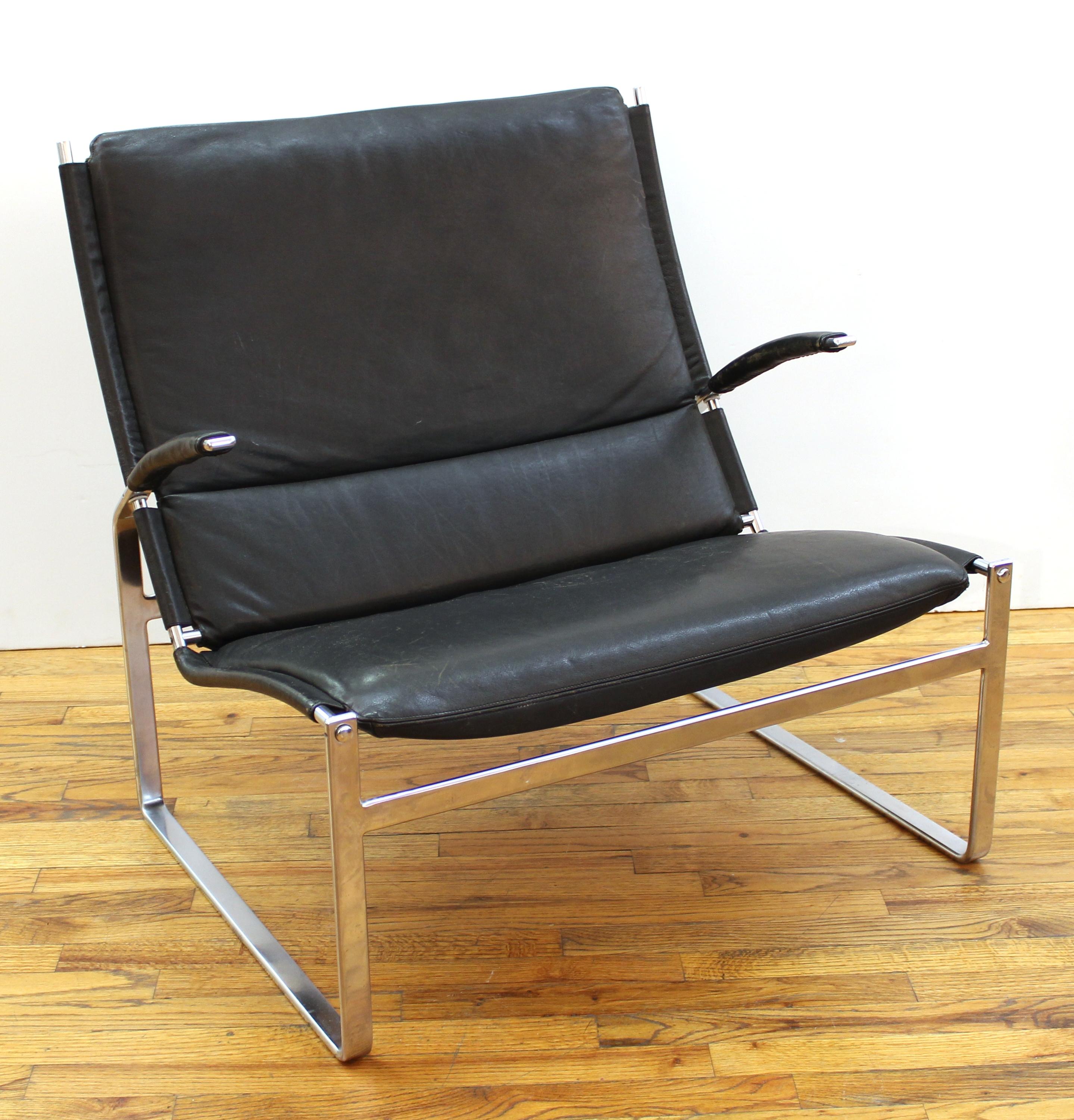Modern Chrome Lounge Chair & Ottoman in Leather 3