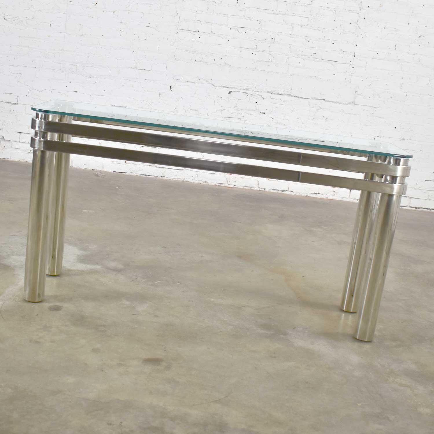 Modern Chrome Rectangle Console Sofa Table Glass Top Style Pace or Karl Springer In Good Condition For Sale In Topeka, KS