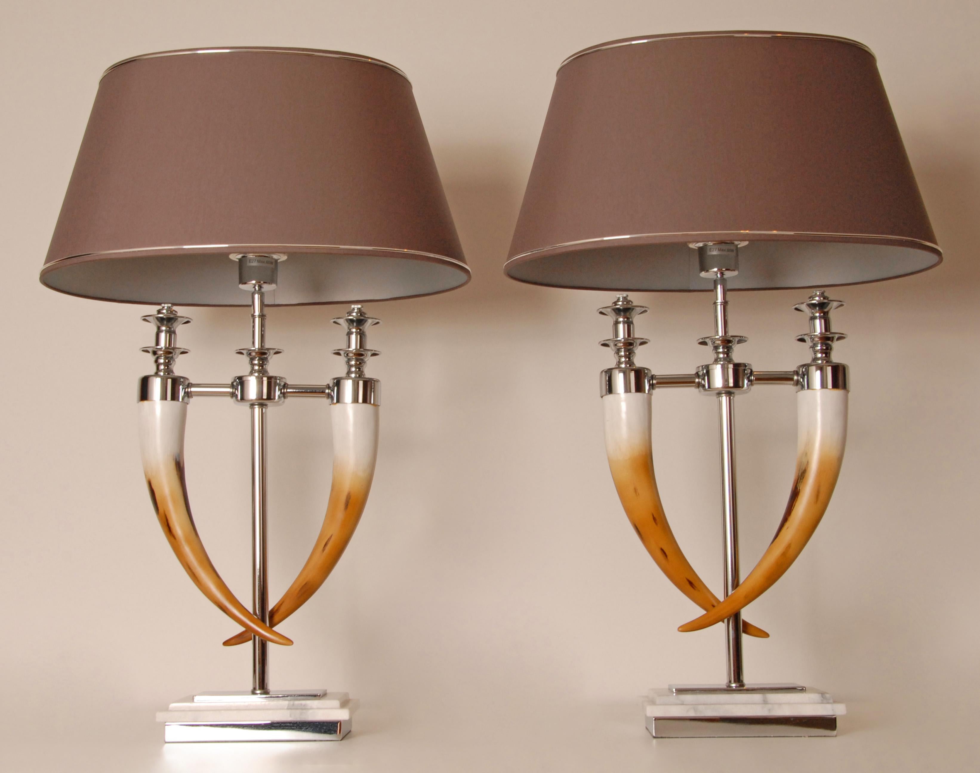 Cromo Lampade da tavolo moderne in cromo con base in marmo argento e finto corno a coppia
