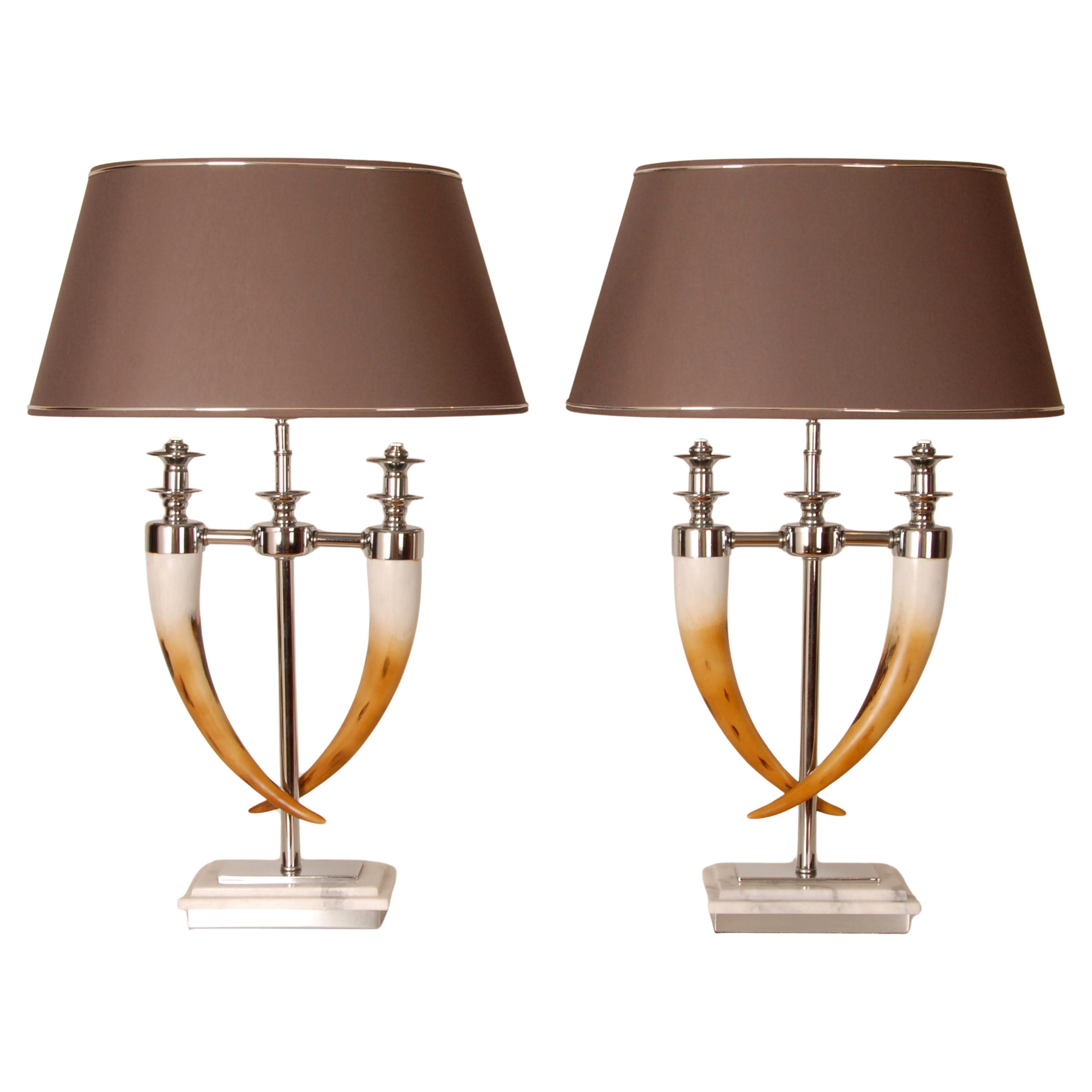 Lampade da tavolo moderne in cromo con base in marmo argento e finto corno a coppia