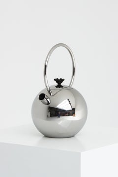 Midcentury modern chrome Teapot from the King Series of Wmf by Matteo Thun 1989