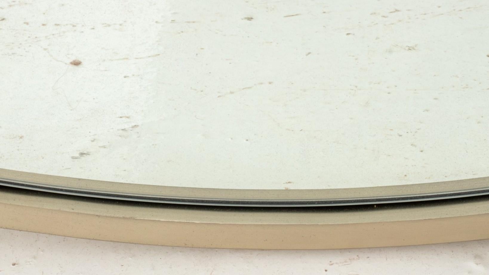 Moderner runder Spiegel mit gebürstetem Stahlrahmen (Gebürstet) im Angebot