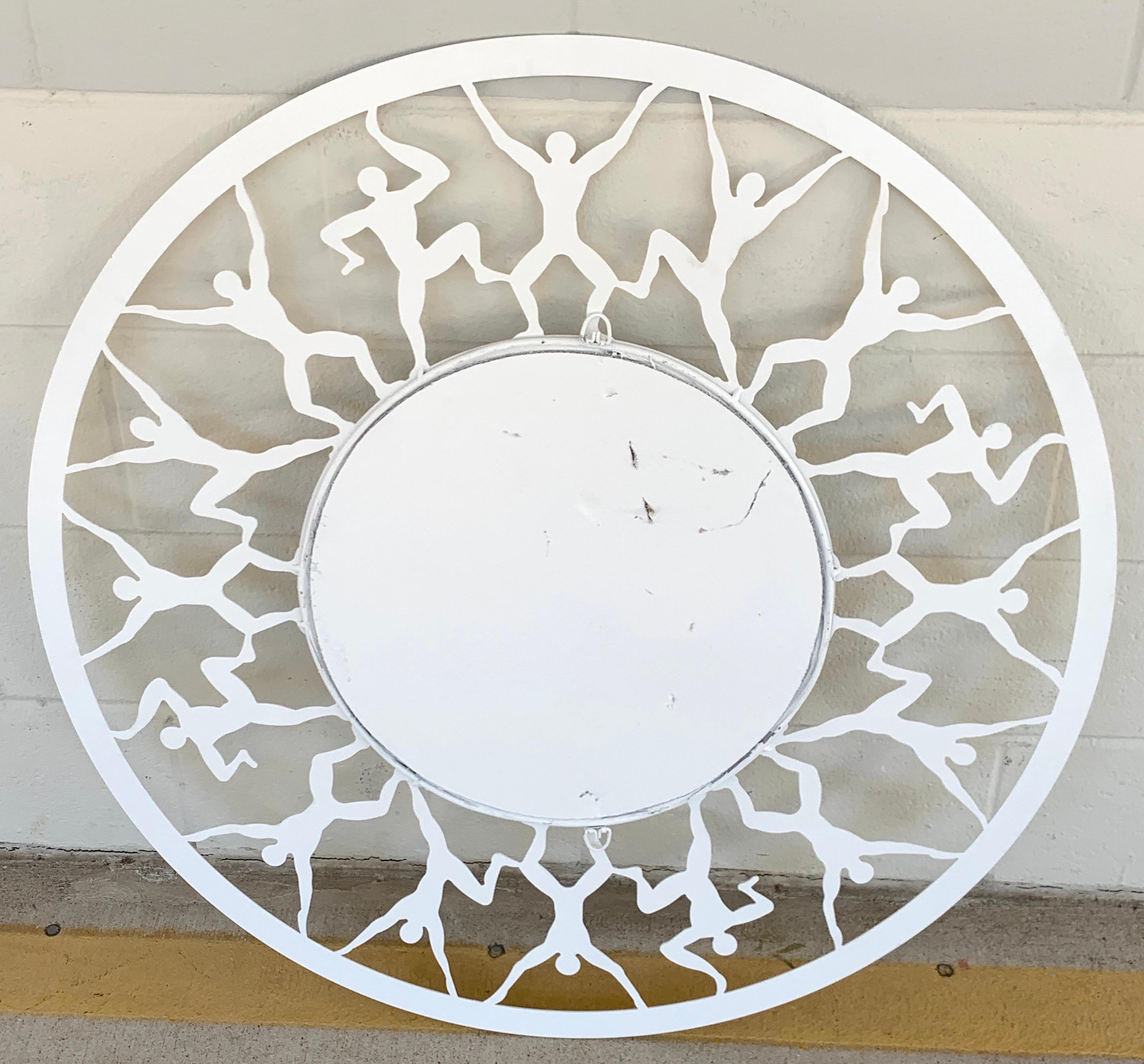 Miroir circulaire moderne « Atlas » émaillé blanc Bon état - En vente à West Palm Beach, FL