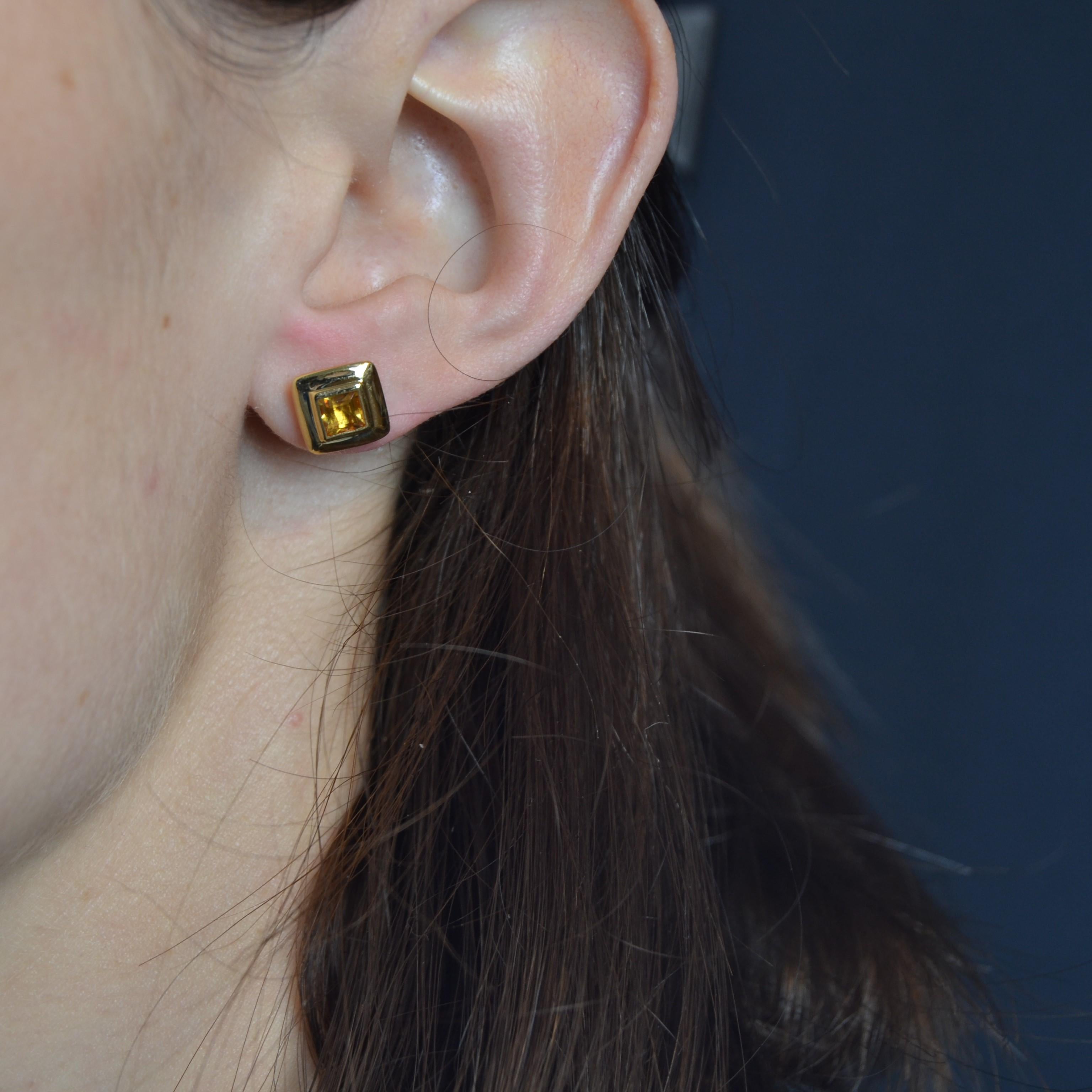 Women's Modern Citrine 18 Karat Yellow Gold Stud Earrings