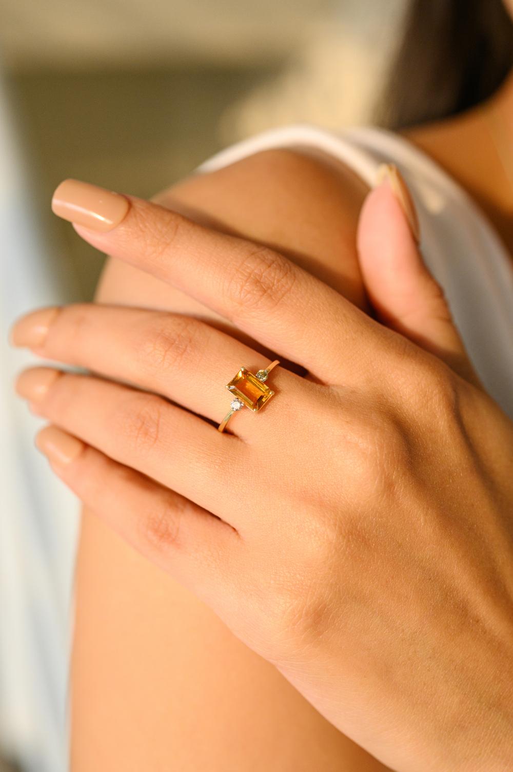 Modern Citrine Diamond Ring Pendant Earrings Set in 18k Yellow Gold Gift for Her For Sale 9