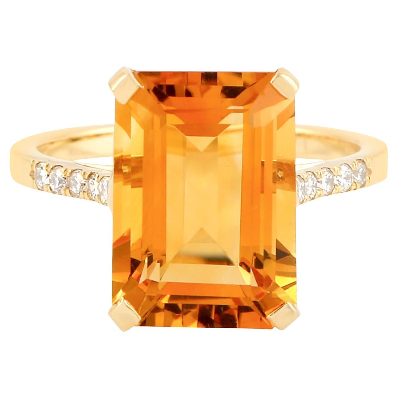 Moderner Citrin-Ring mit 7 Karat 18 Karat Gelbgold und Diamantfassung