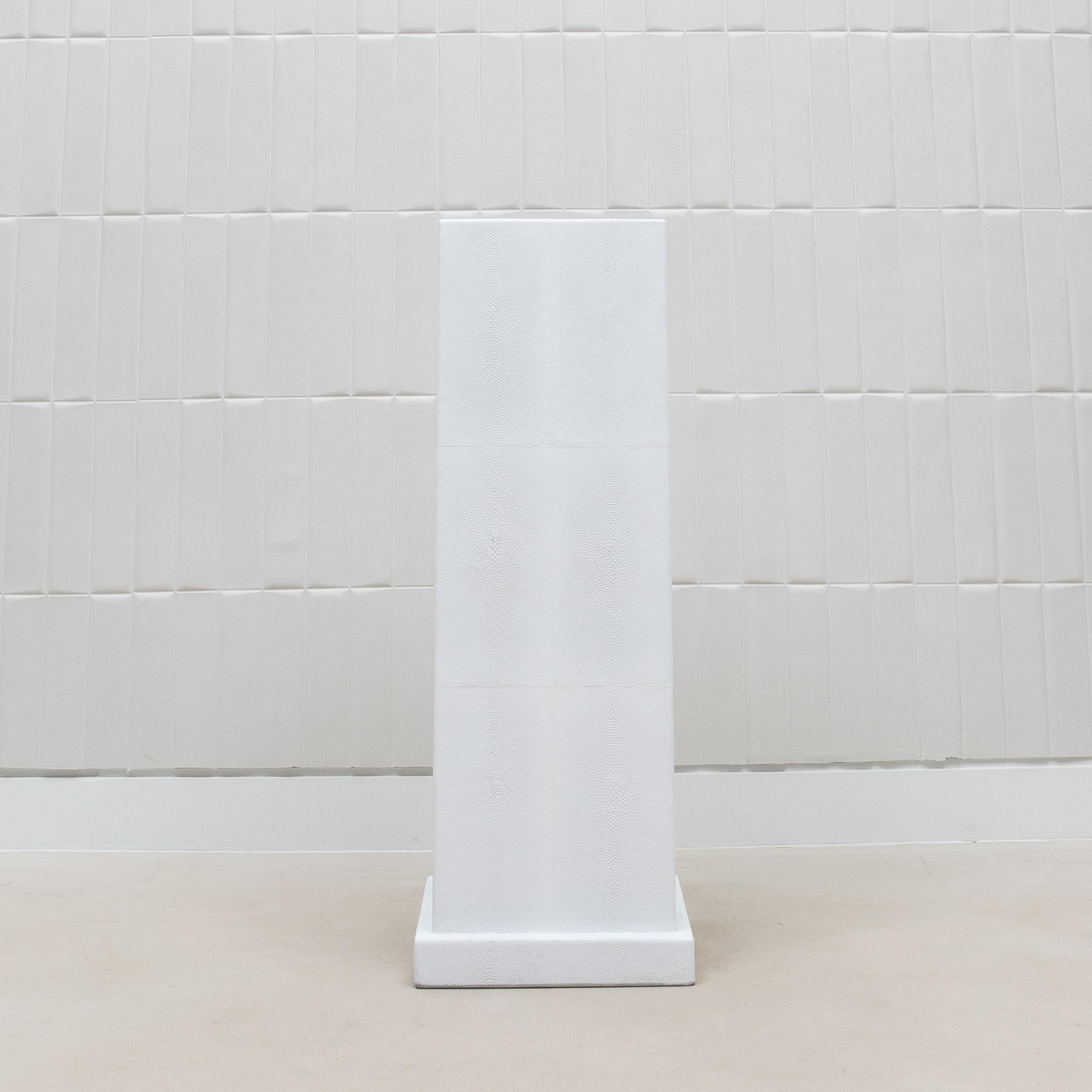 Modern Classic Column Large in White Shagreen by R&Y Augousti For Sale 7