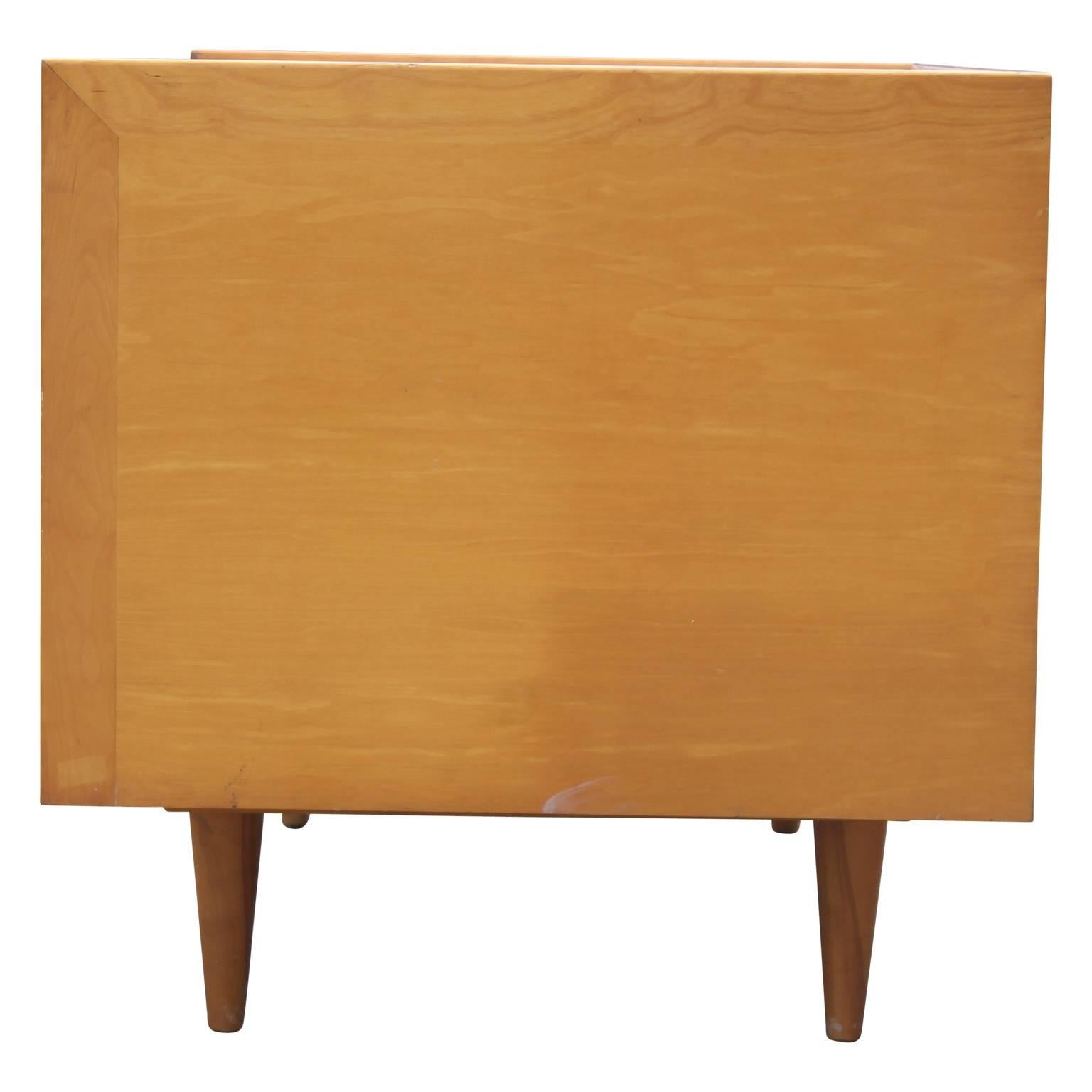 Mid-20th Century Modern Clean Lined Jens Risom Six Drawer Two Paneled Maple Wood Desk