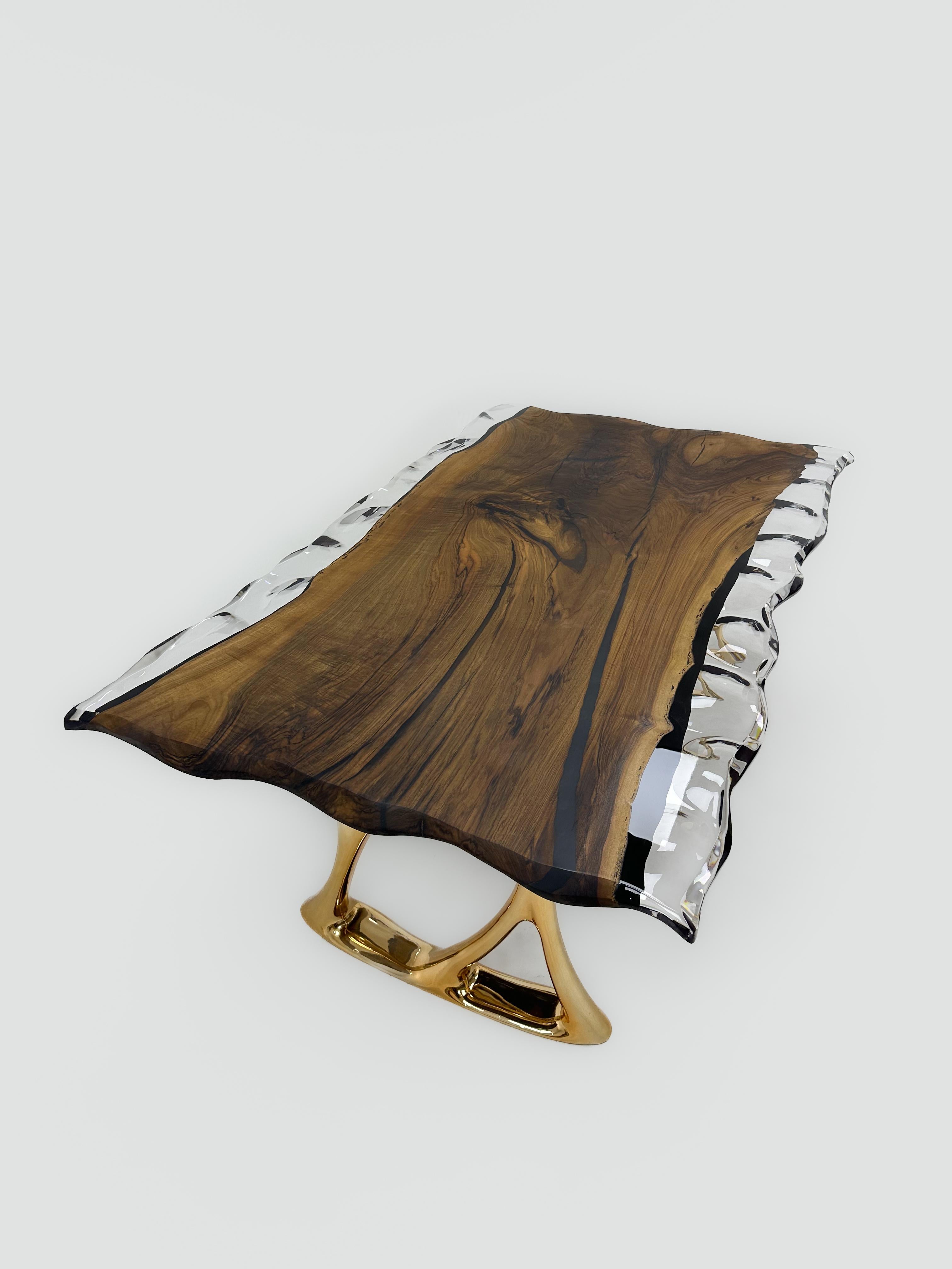 Contemporary Custom Modern Design Clear Epoxy Resin Walnut Wood Dining Table  For Sale