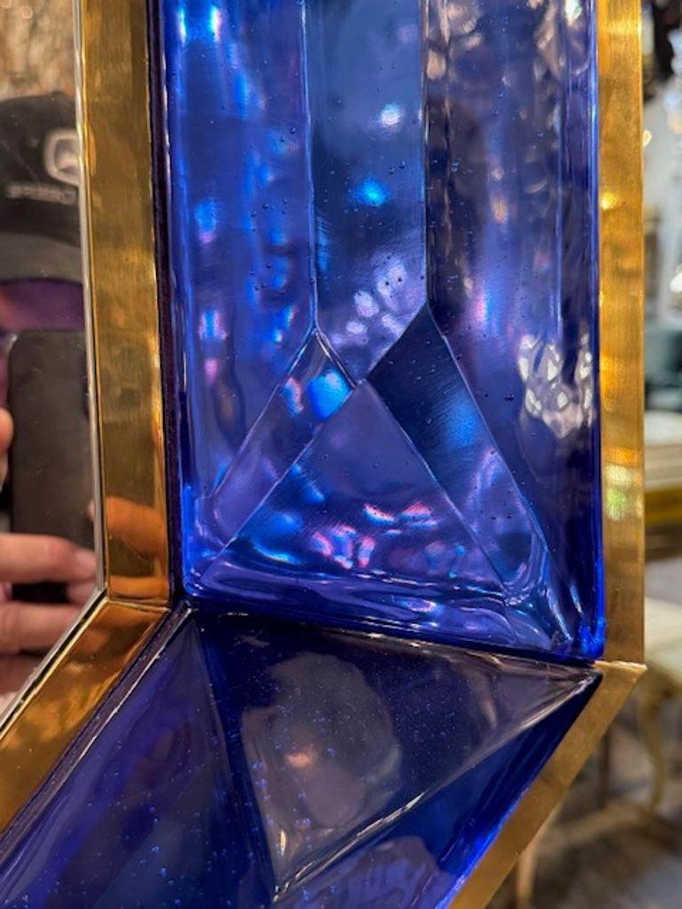 Espejo octogonal moderno de cristal de Murano azul cobalto Moderno en venta