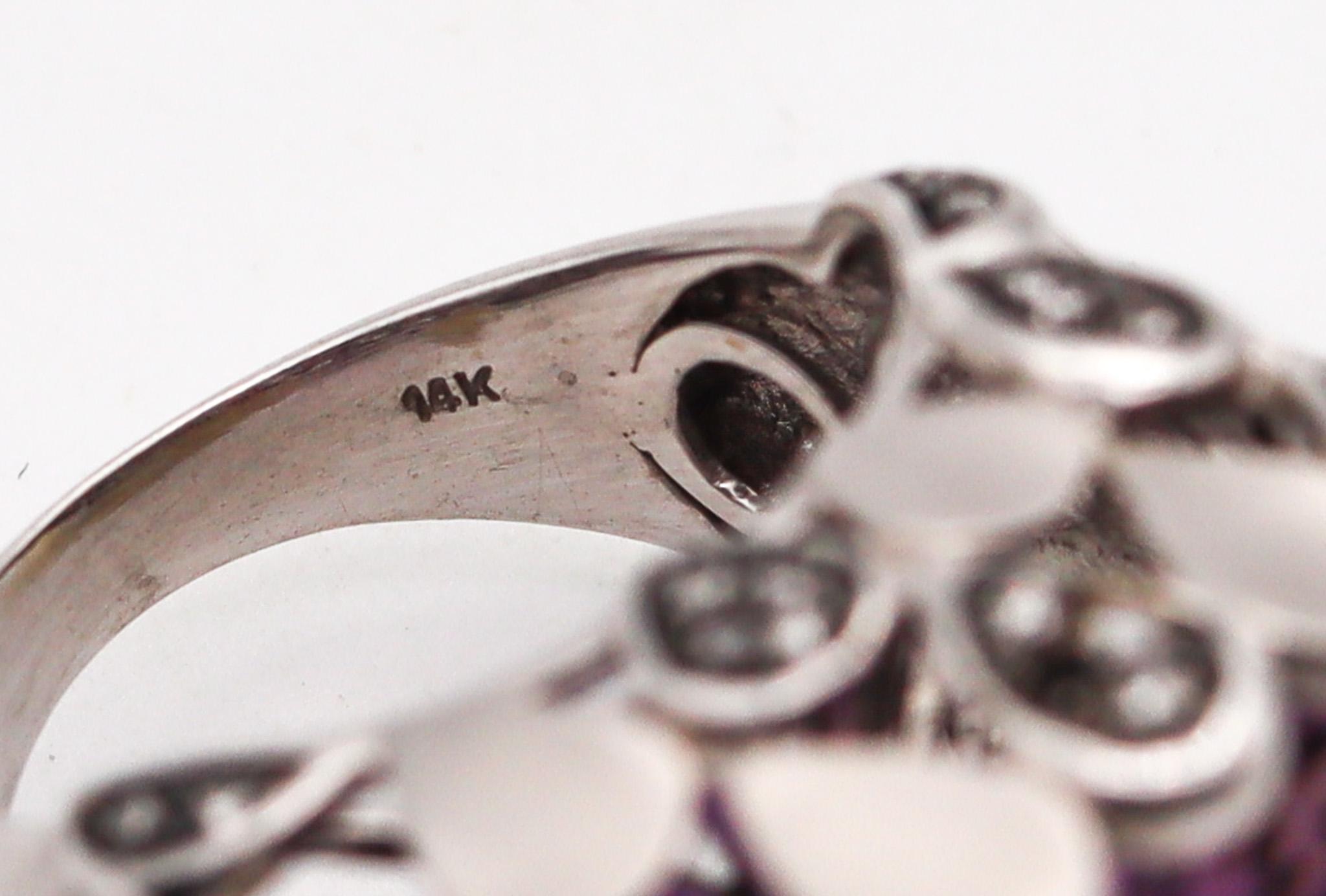 Modern Cocktail Ring in 14 Karat Gold with 15.08 Ctw in Amethyst and Diamonds For Sale 1