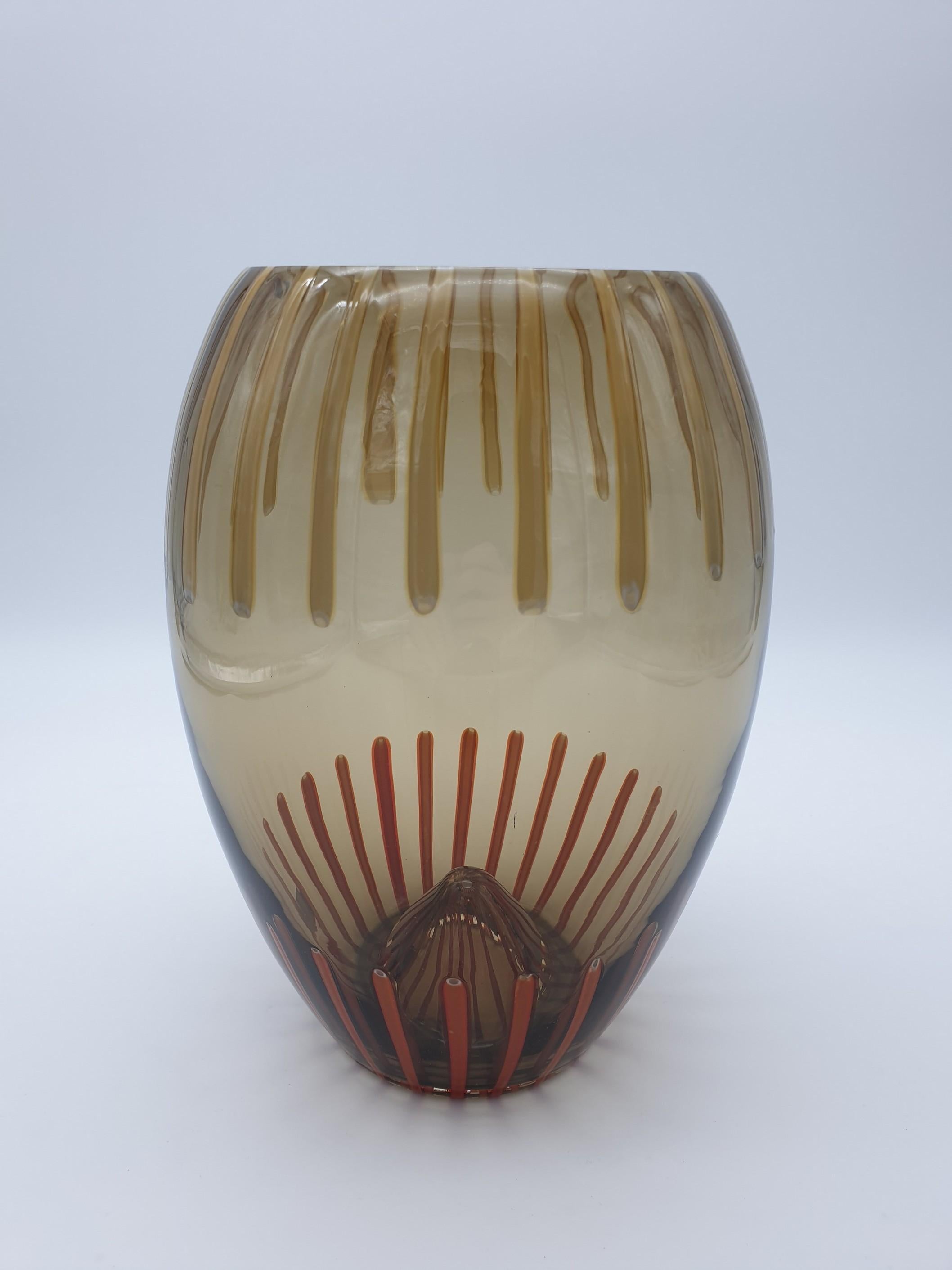 Modern Coffee Color / Brownish Murano-Glass Vase by Gino Cenedese, late 1990s For Sale 2