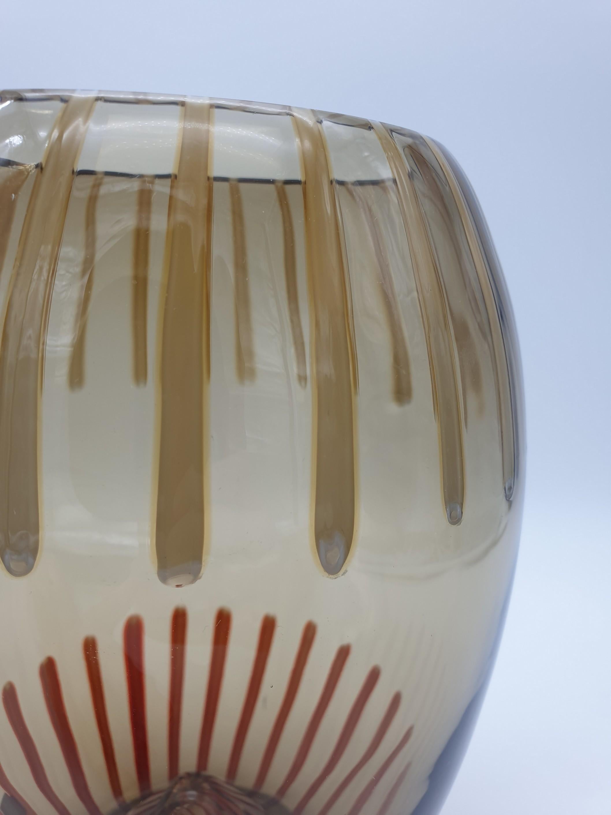 Modern Coffee Color / Brownish Murano-Glass Vase by Gino Cenedese, late 1990s For Sale 3