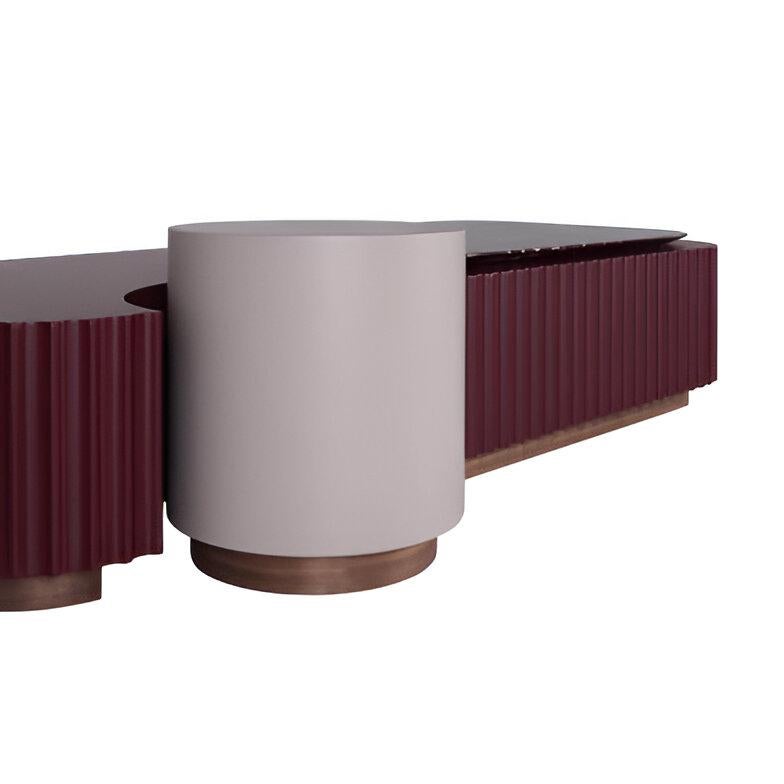 Moderne Table basse moderne avec base en Wood ou en laque et plateau en marbre en vente