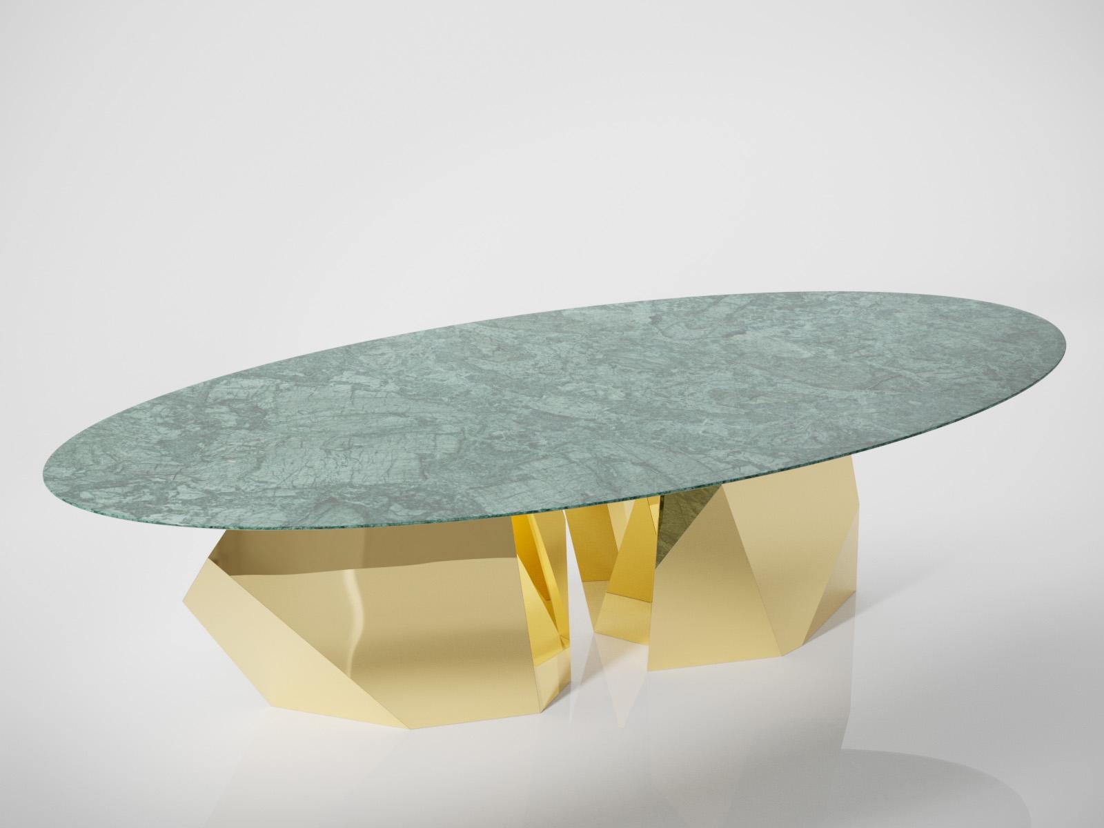Modern Coffee Table in Marble & Gold Finishing For Sale 1