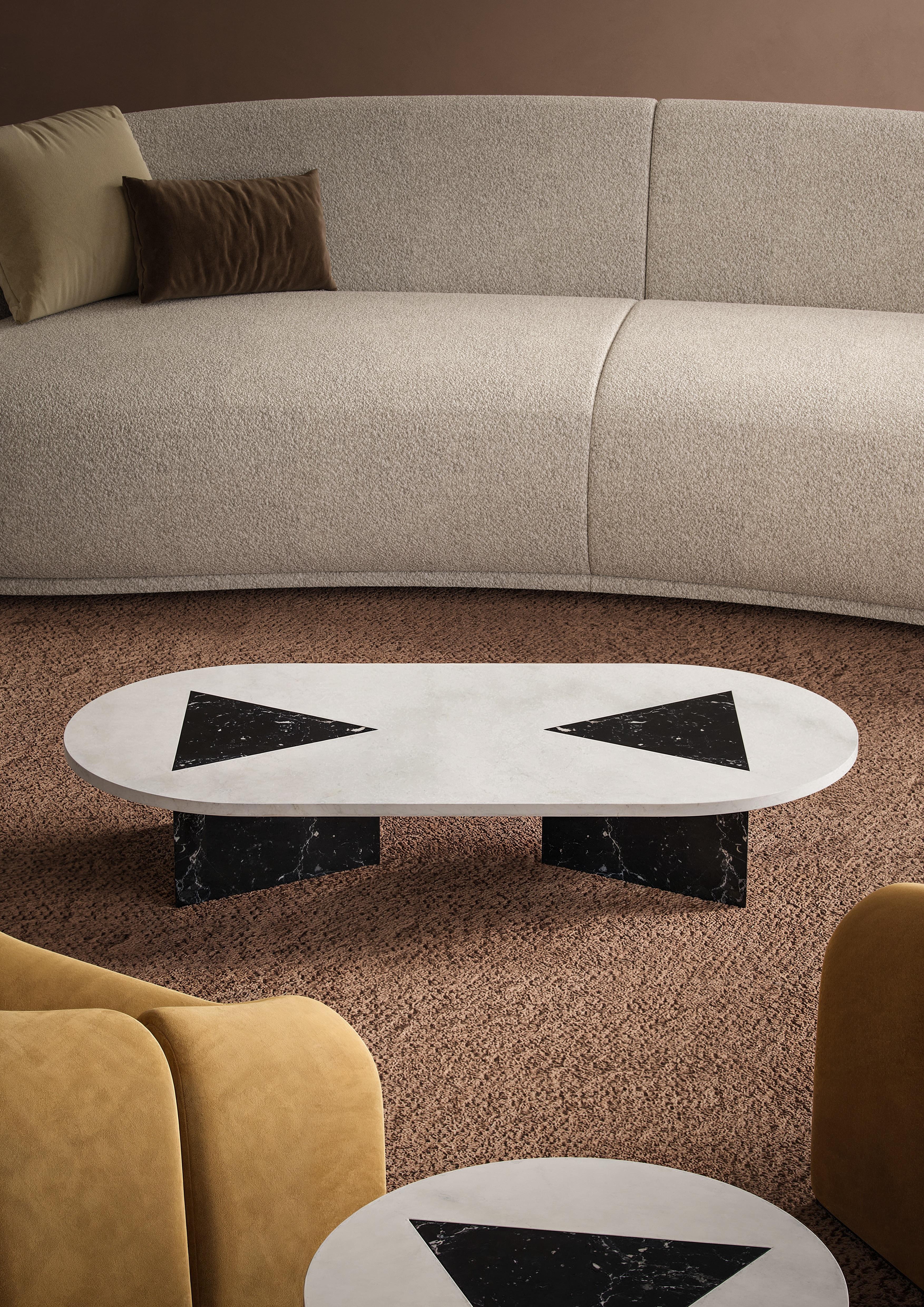 Tavolino da caffè in marmo nero Marquinia e bianco Michelangelo 
Dimensioni: 120 x 60 x 23 cm. - 47,2 x 23,6 x 9 pollici. 

Nome commerciale: Nysa L - Tavolino in marmo Nero Marquinia e Bianco Michelangelo, Collezione Attis del designer/architetto