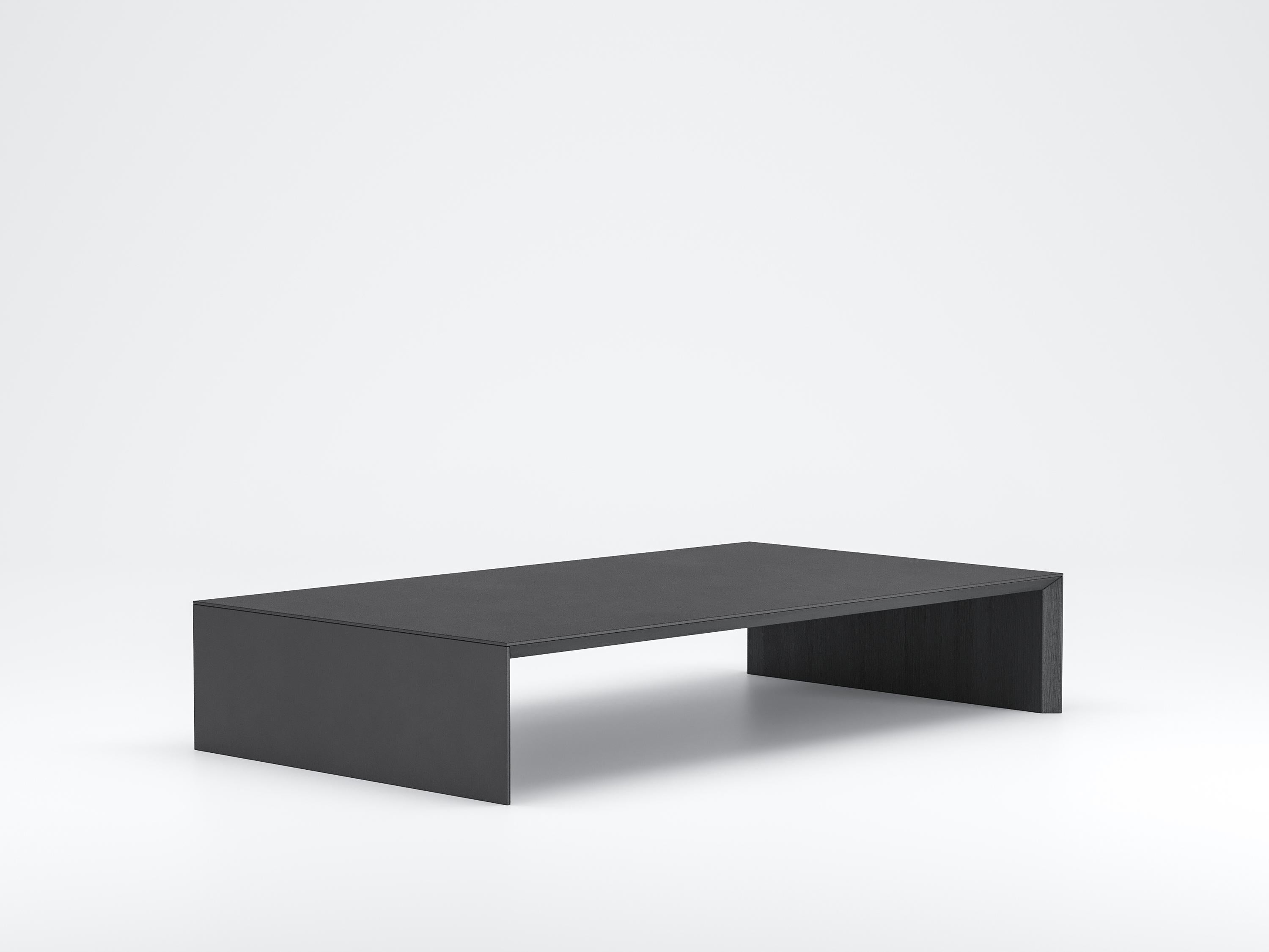 Ceramica Tavolino moderno 'Luminoso' in ceramica di Palo Nero in vendita
