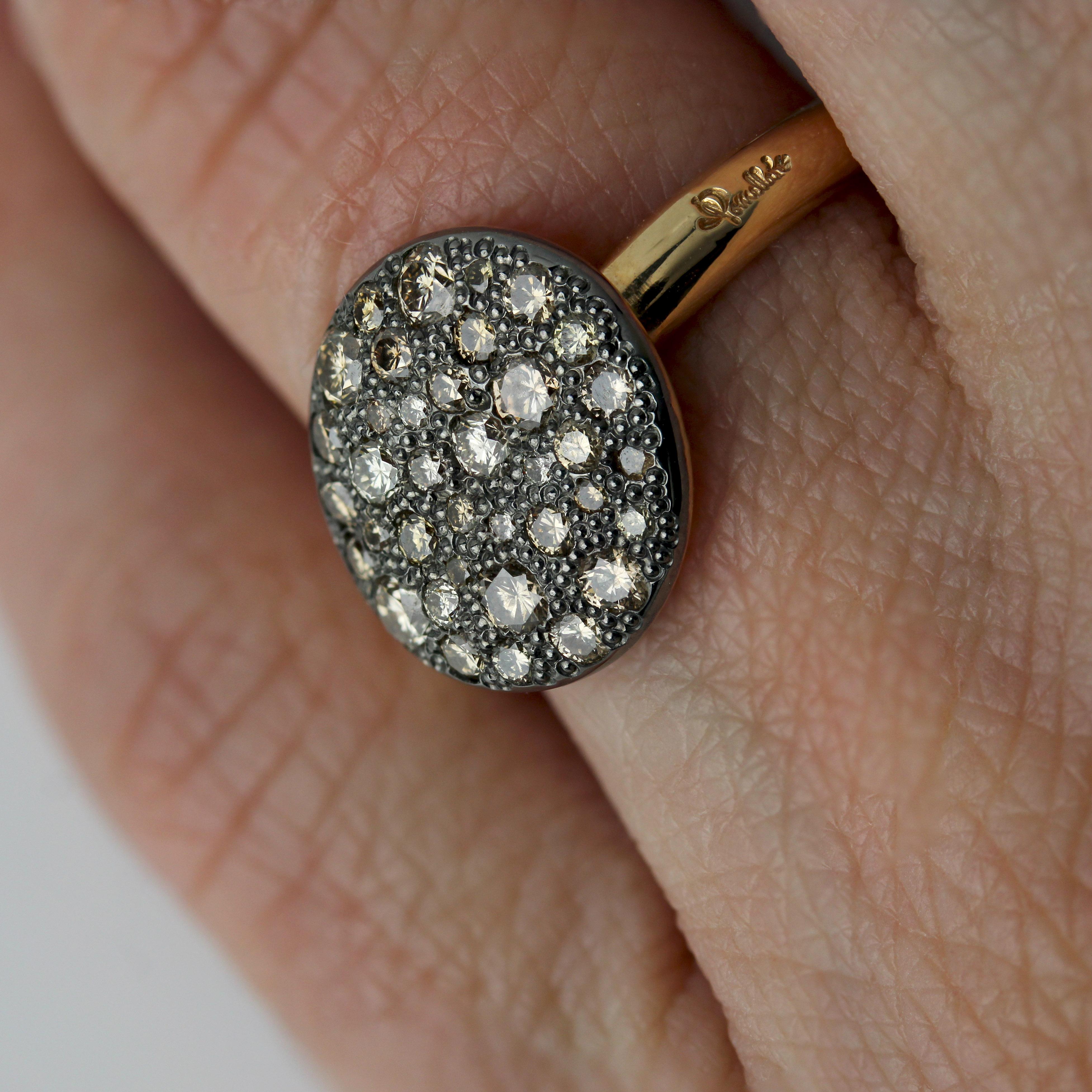Modern Cognac Diamonds 18 Karat Rhodium Rose Gold Large Pomellato Sabbia Ring For Sale 9