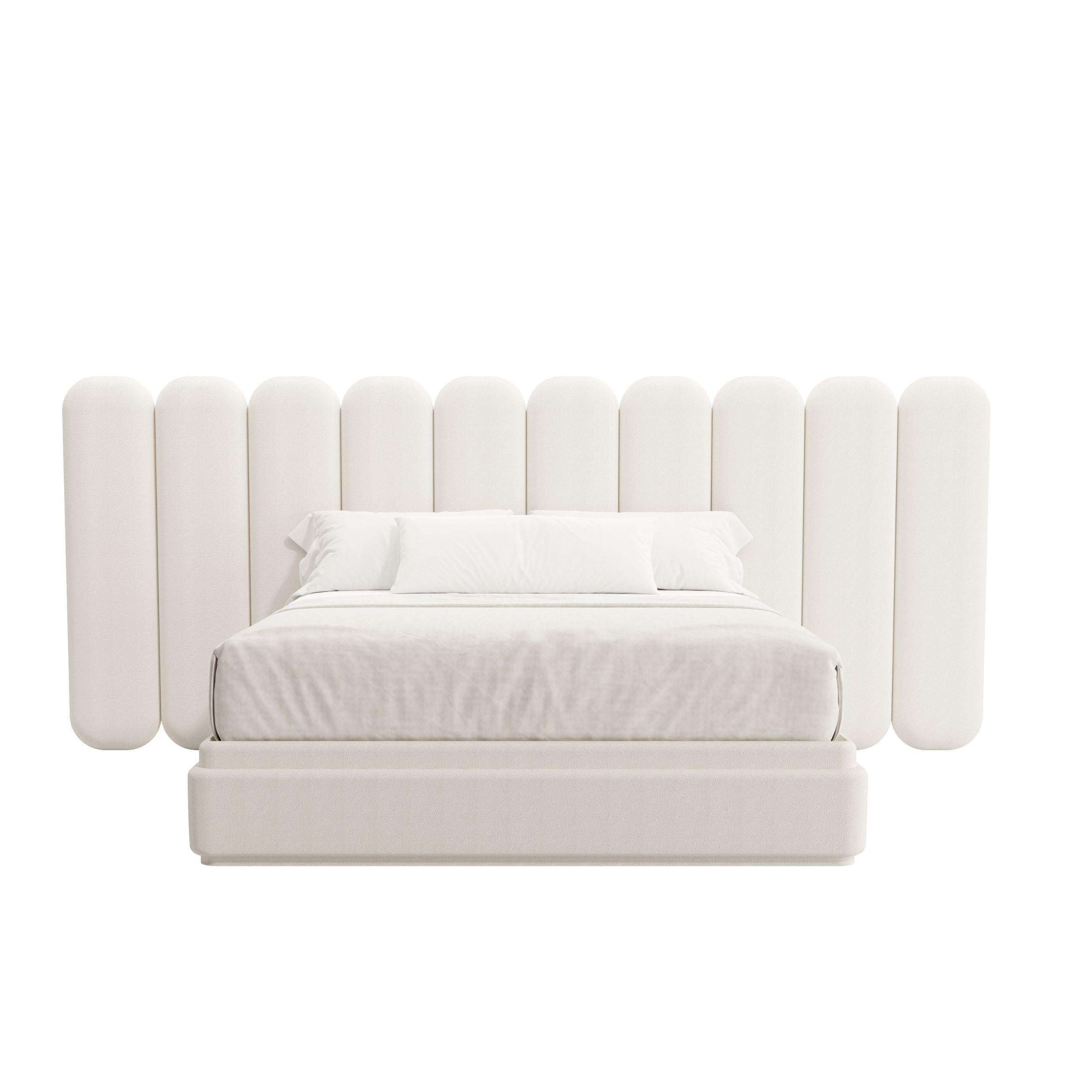 Portugais Modern COLLINE Lit King entièrement capitonné en vente