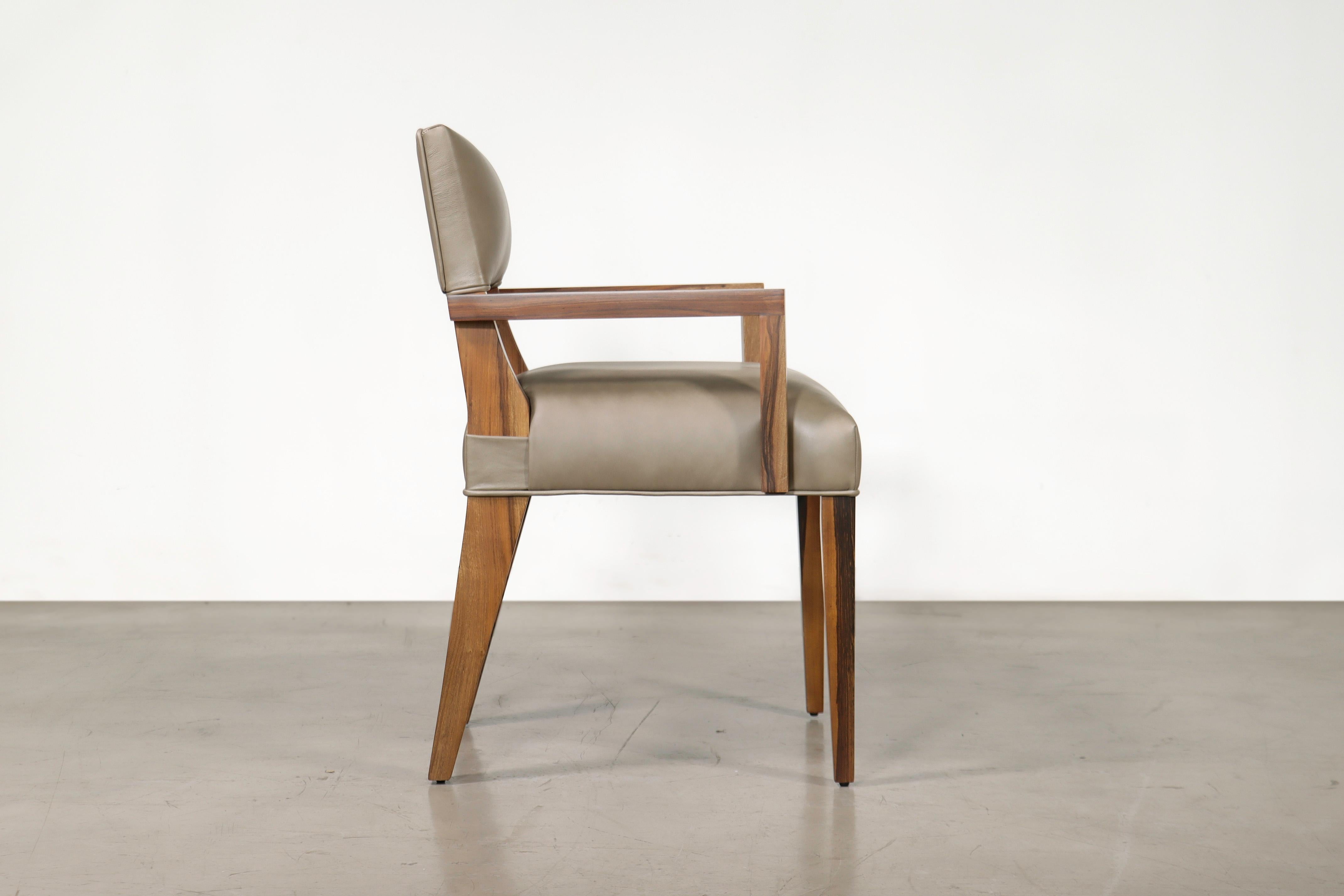 Moderner COM-Sessel aus Argentinischem exotischem Holz und Leder von Costantini, Bruno (21. Jahrhundert und zeitgenössisch) im Angebot