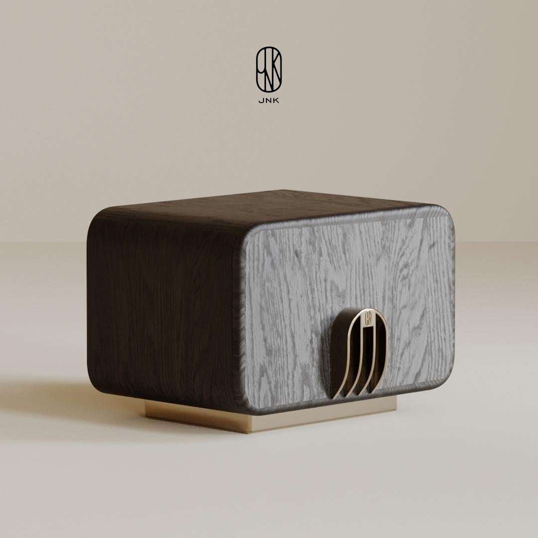 Moderne Redéfinissez le luxe avec le charme Elegant de la table de nuit COMO de JNK en vente