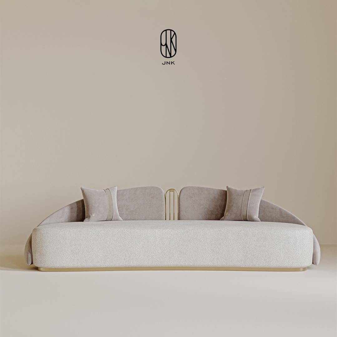 Como Sofa,

Experience versatility with our Como sofa, available in premium fabric, leather, nubuck leather, lizard print leather, velvet or suede fabric.

This sofa offers compositional versatility and maximum customization with special stitching